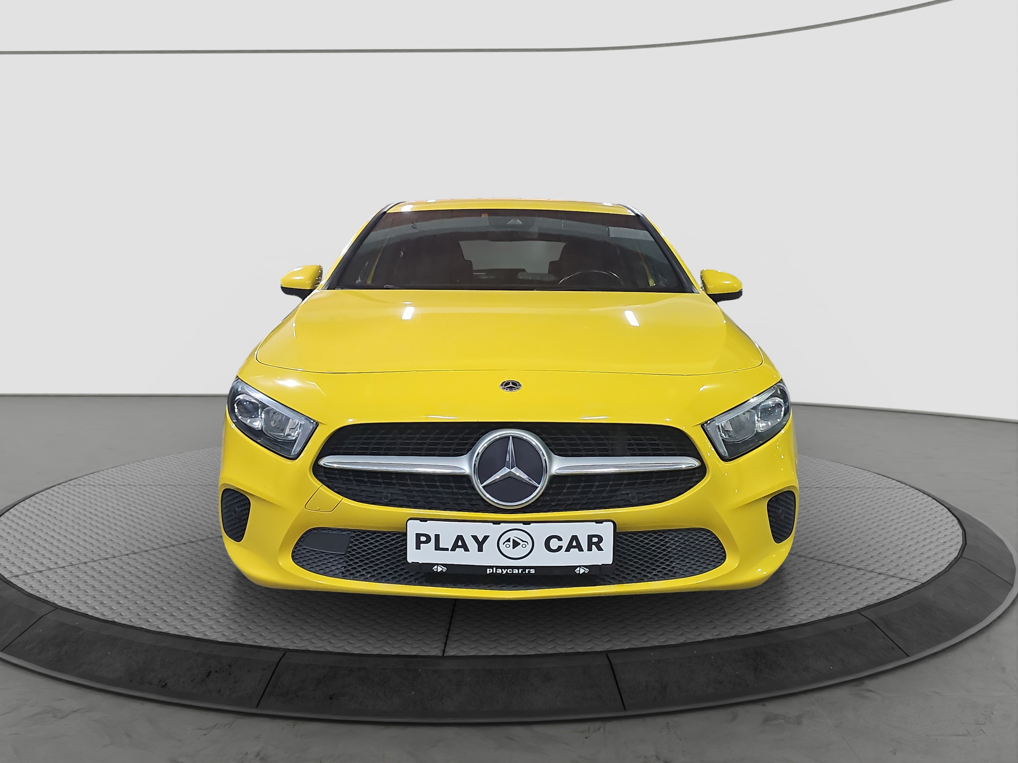 
								Mercedes Benz A 180 AUTO/FU.LL full									