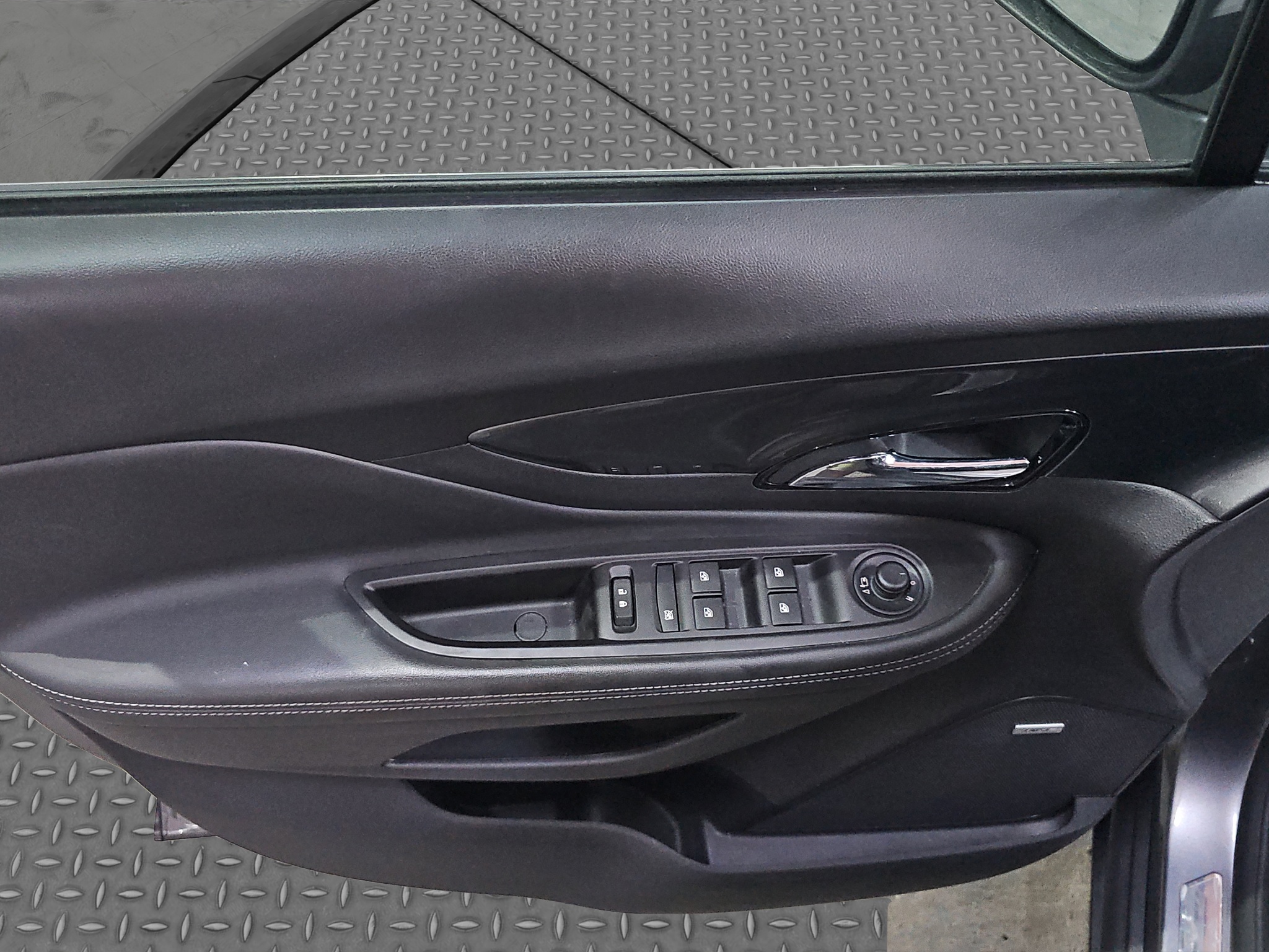 
								Opel Mokka X AUTO/MALA.KM full									