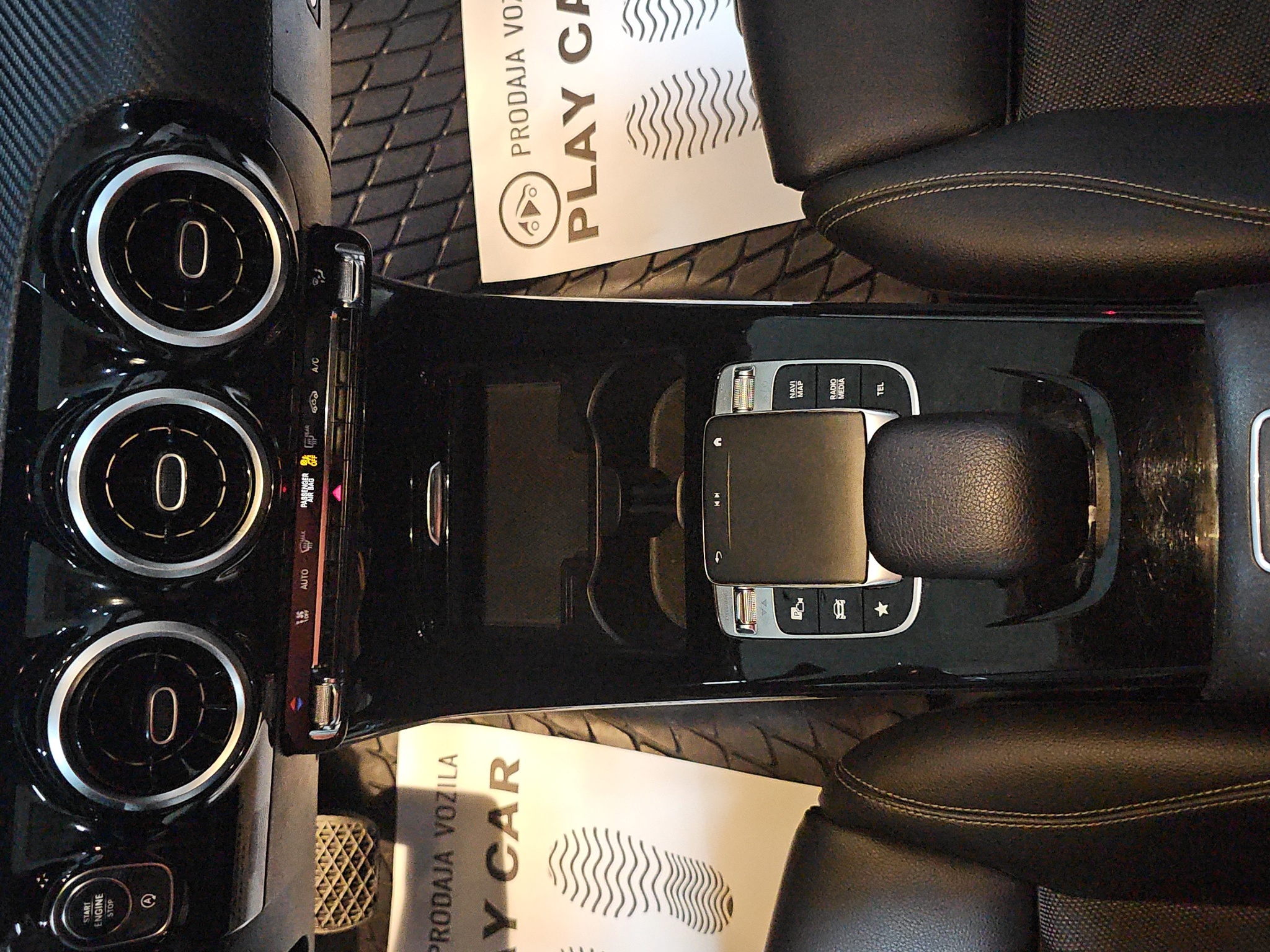 
								Mercedes Benz A 180 AUTO/FU.LL full									