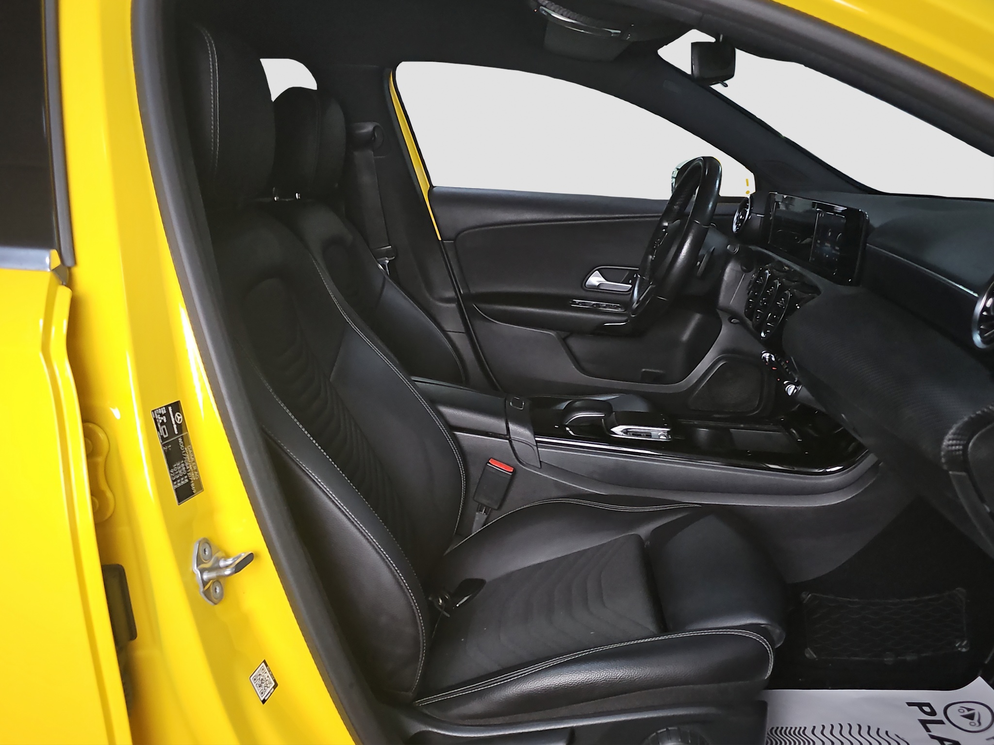 
								Mercedes Benz A 180 AUTO/FU.LL full									