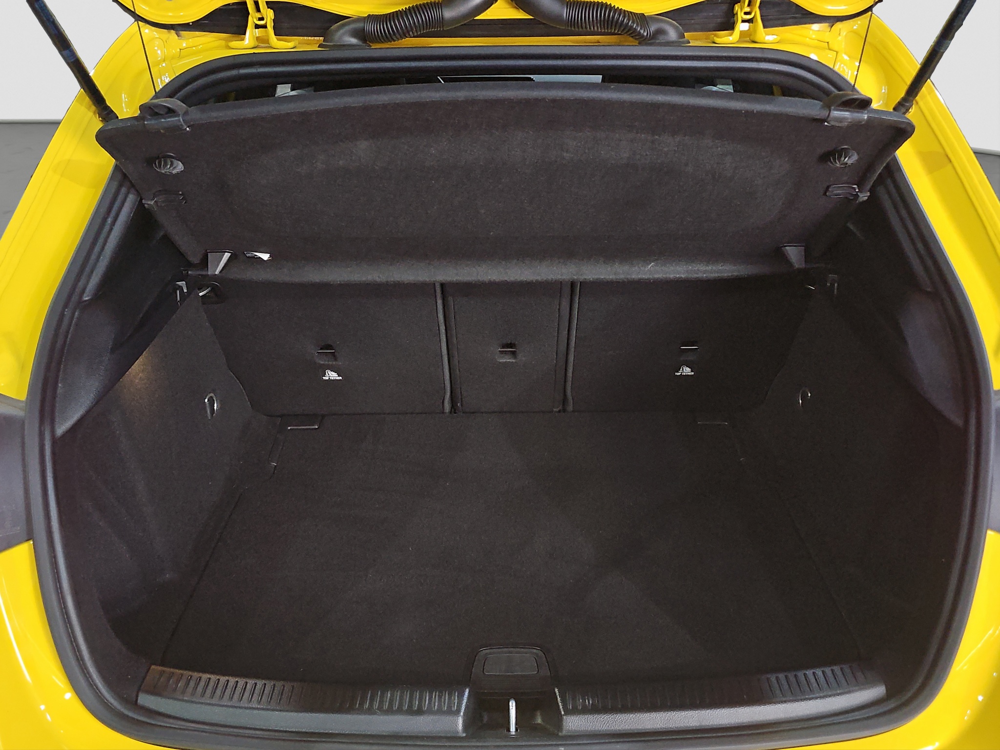 
								Mercedes Benz A 180 AUTO/FU.LL full									