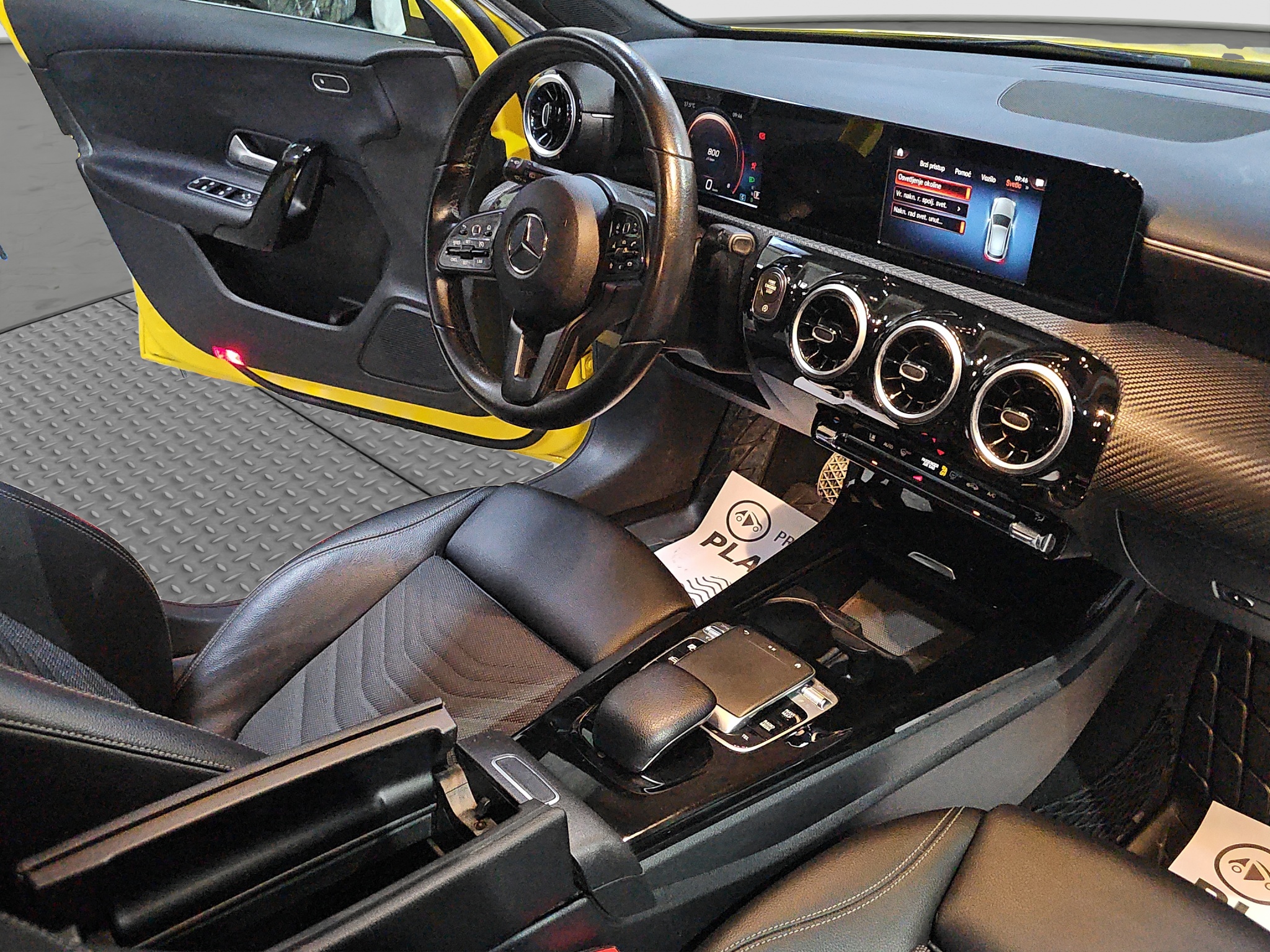 
								Mercedes Benz A 180 AUTO/FU.LL full									
