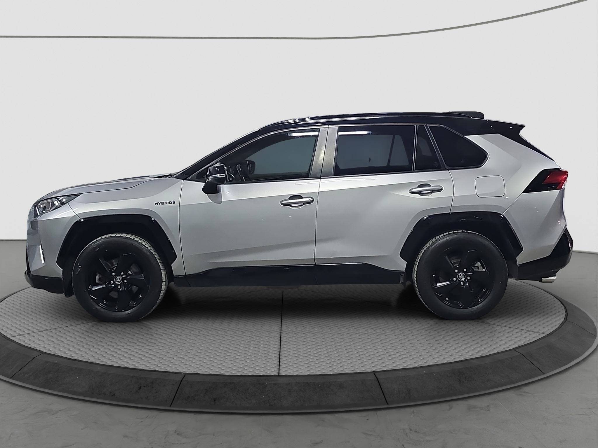 
								Toyota RAV 4 AWD/T0P full									