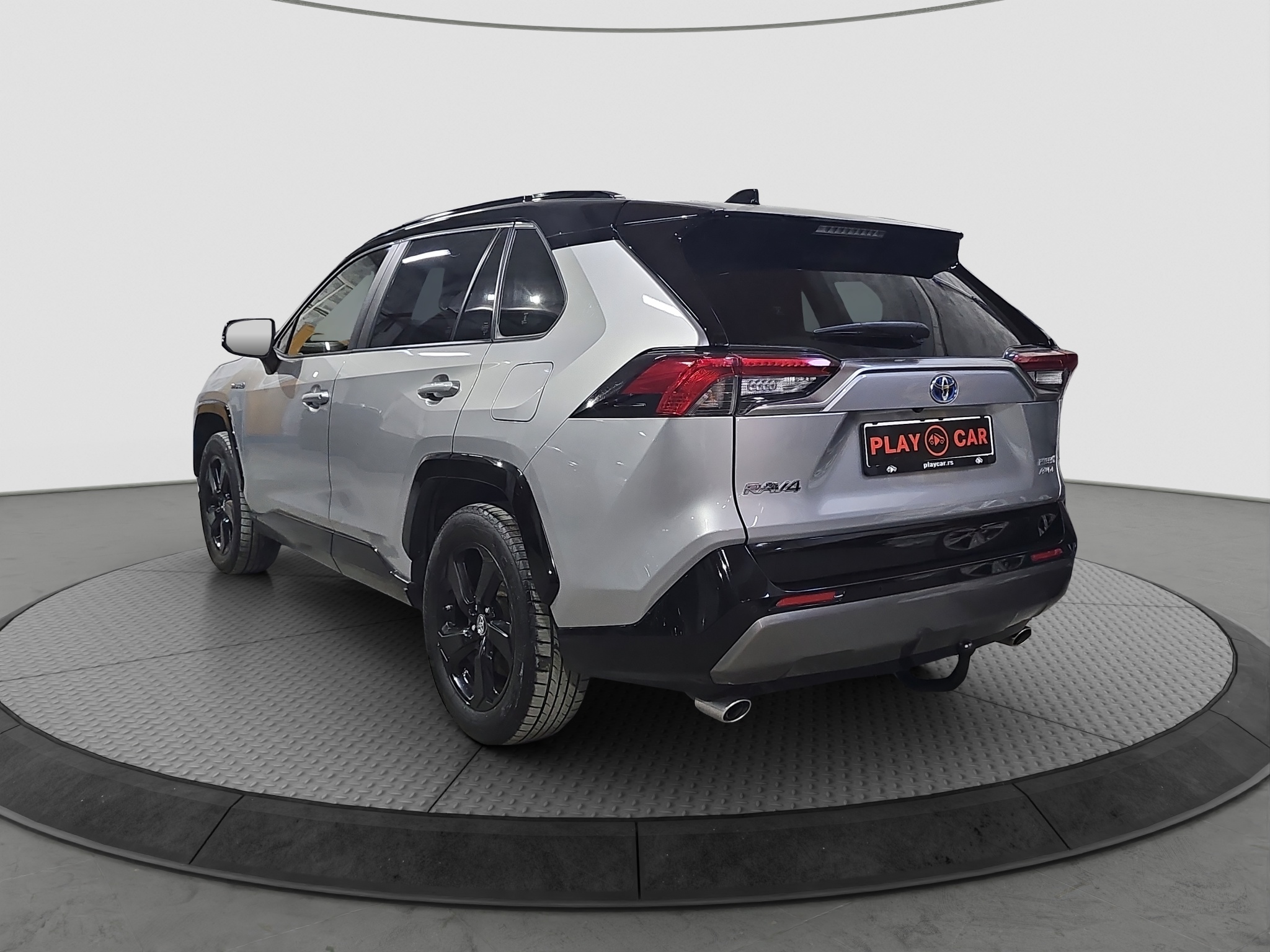 
								Toyota RAV 4 AWD/T0P full									