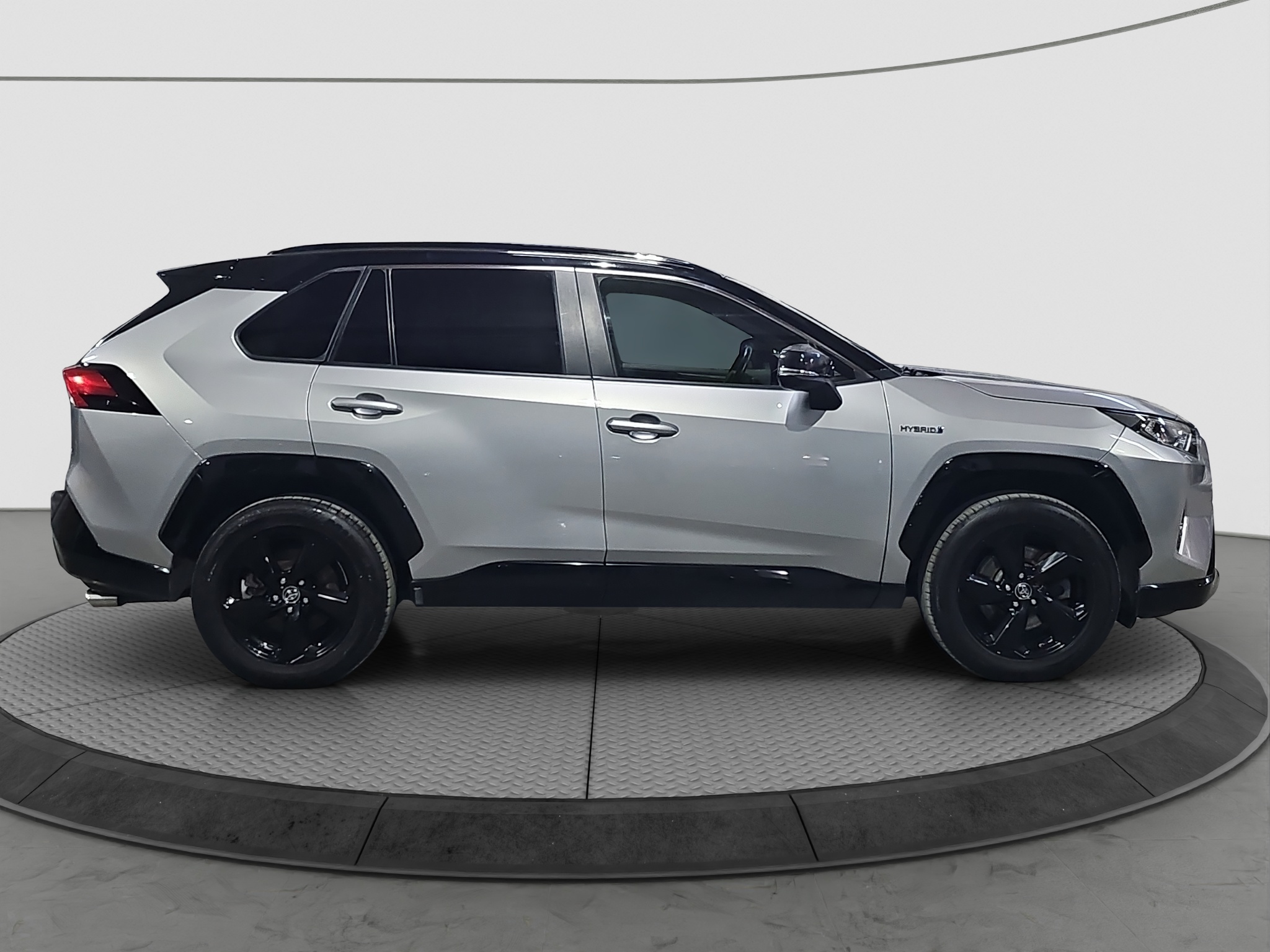 
								Toyota RAV 4 AWD/T0P full									