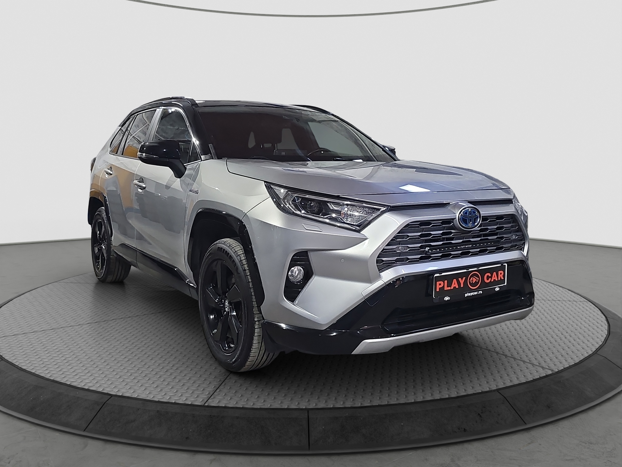 
								Toyota RAV 4 AWD/T0P full									