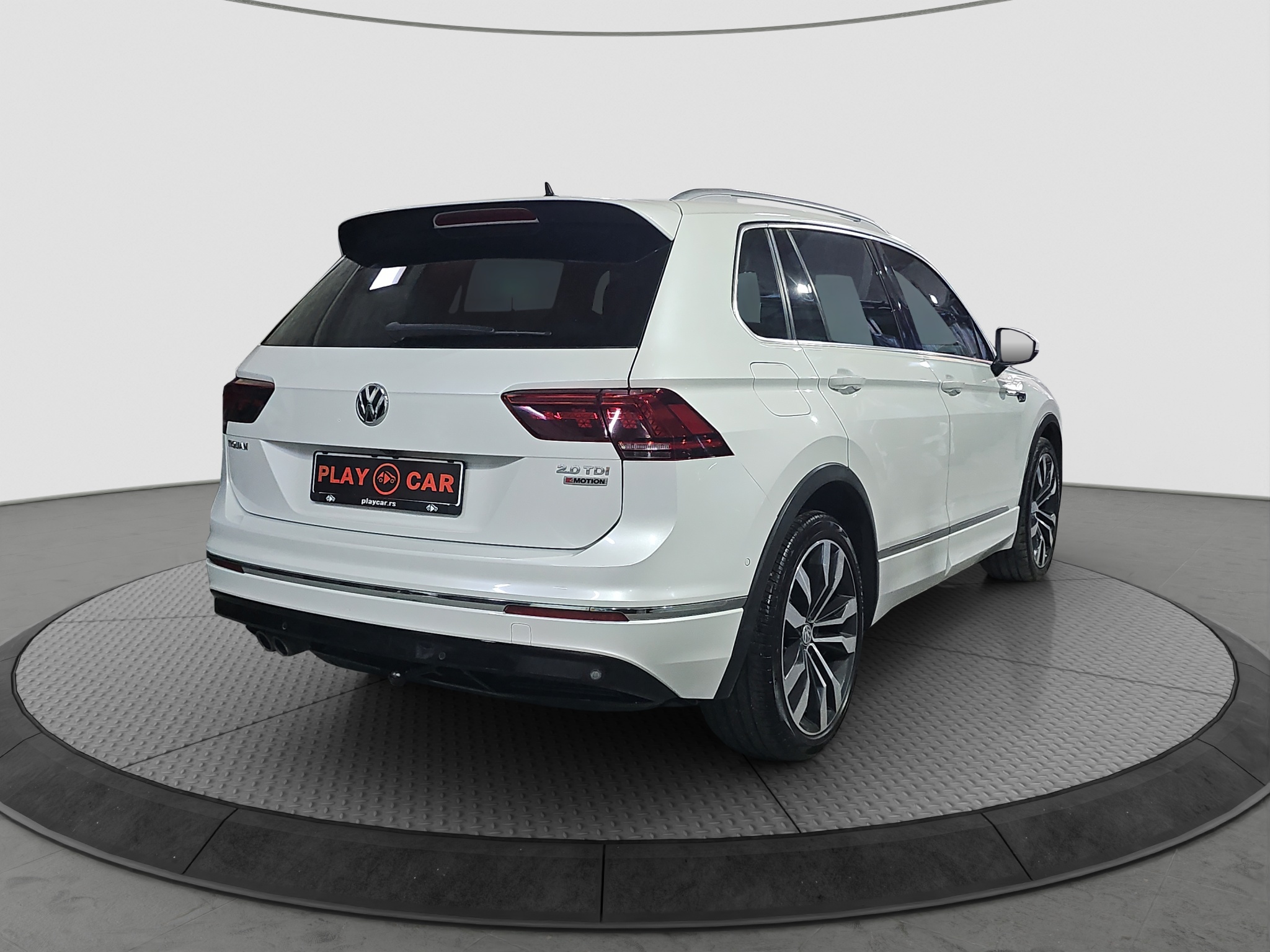 
								Volkswagen Tiguan R-line x2/4M/VIRT full									