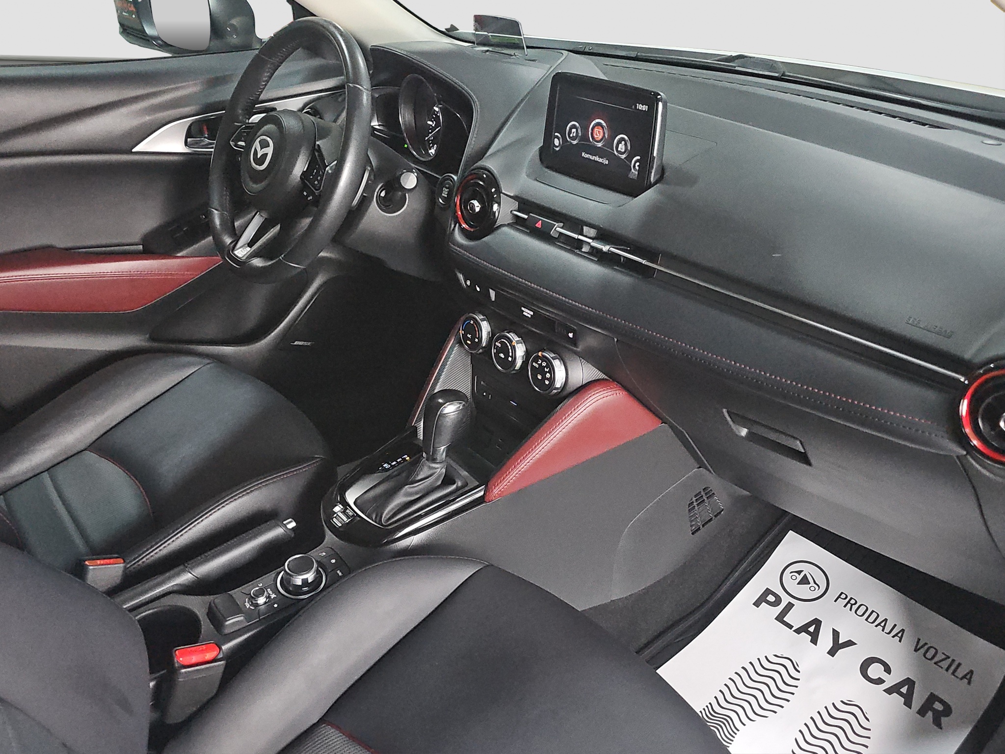 
								Mazda CX-3 AUTO/FU.LL full									