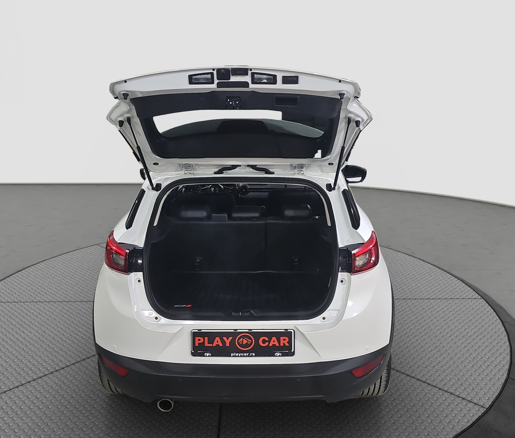 
								Mazda CX-3 AUTO/FU.LL full									