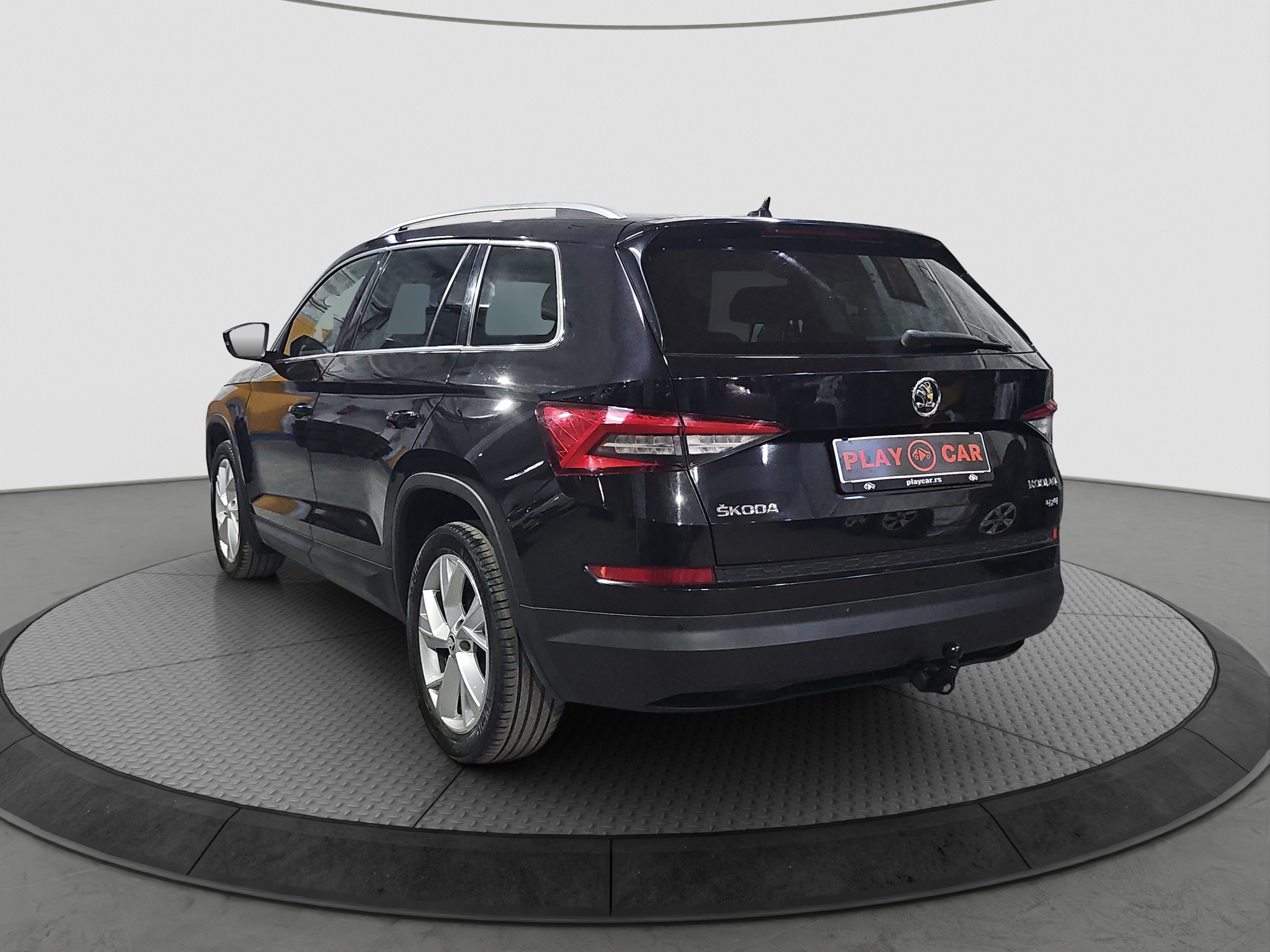 
								Škoda Kodiaq AWD/MATR/DSG full									