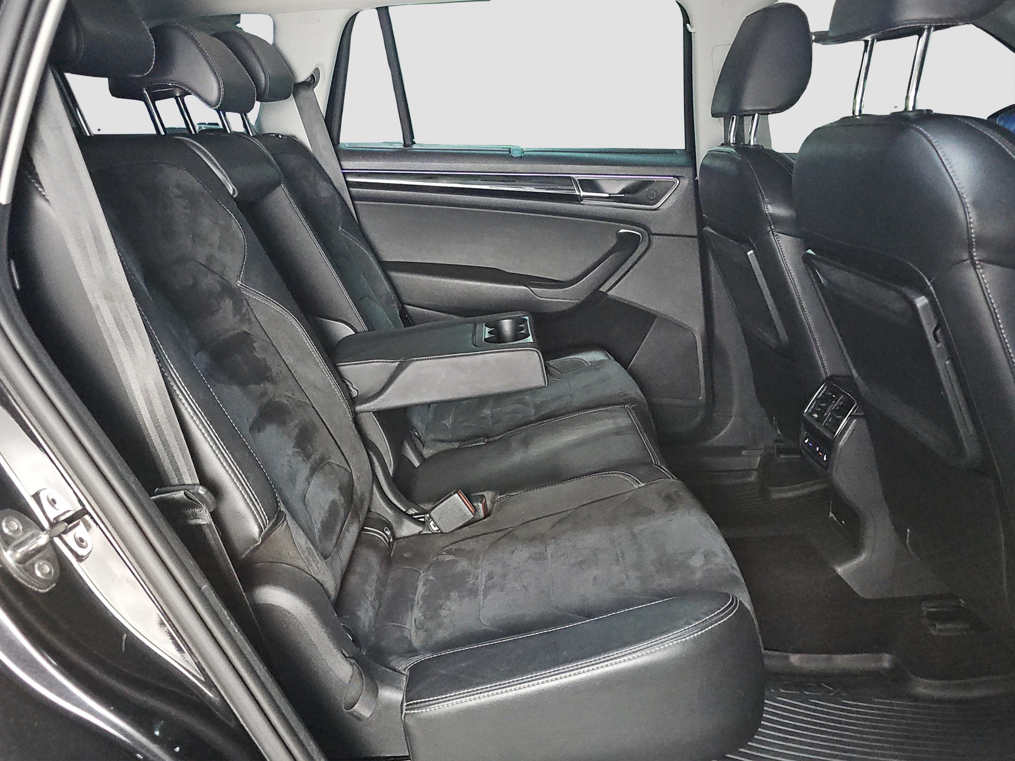 
								Škoda Kodiaq AWD/MATR/DSG full									