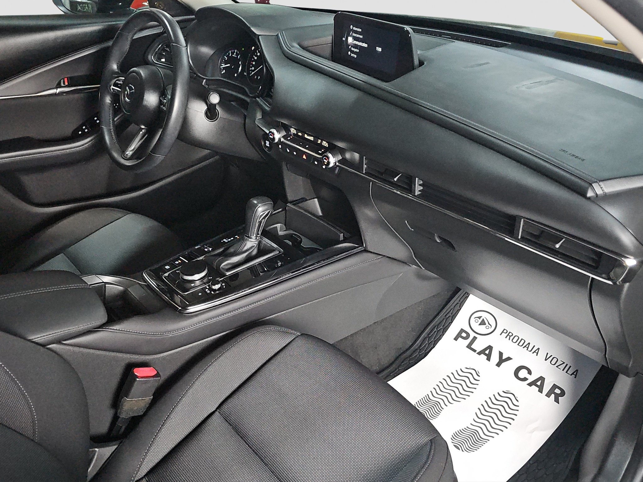 
								Mazda CX-30 SKYACTIV-X/MALA.KM full									