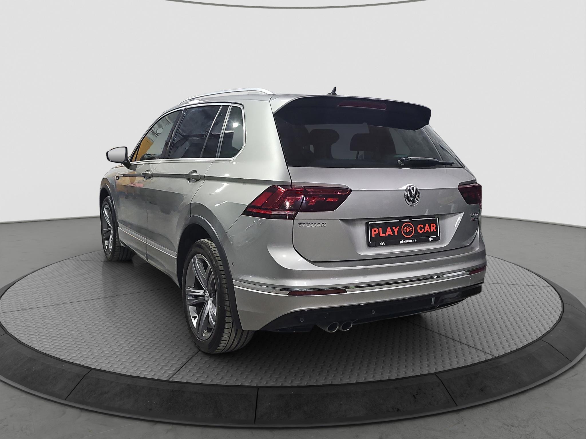 
								Volkswagen Tiguan R-line/4motion full									