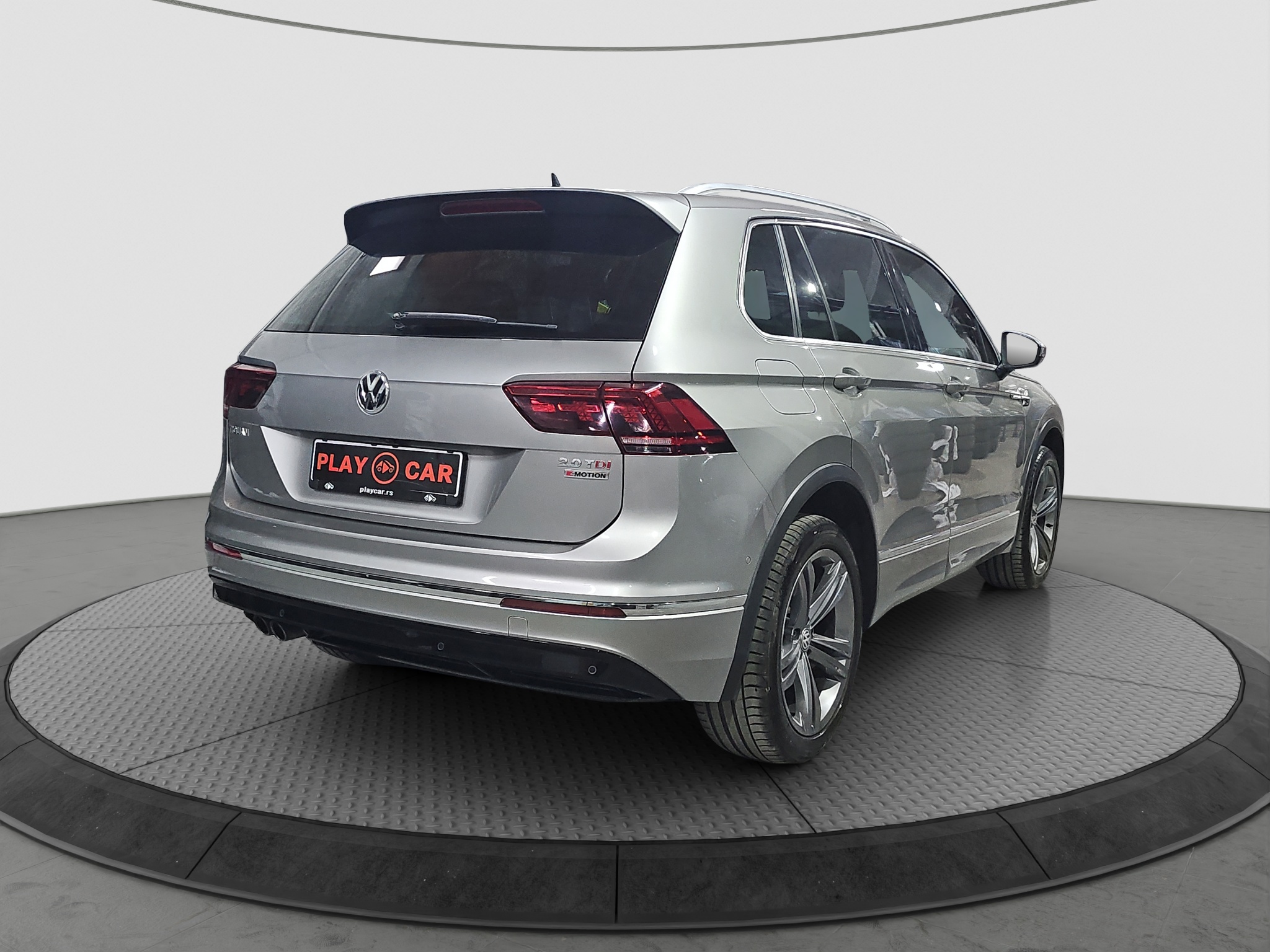 
								Volkswagen Tiguan R-line/4motion full									