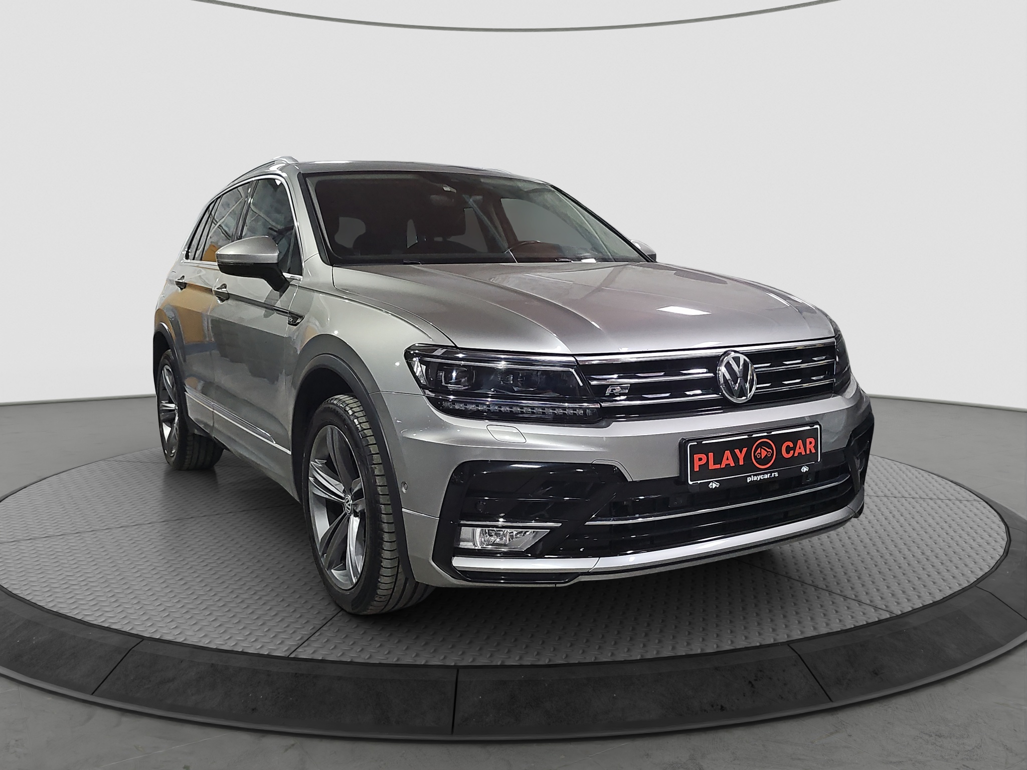
								Volkswagen Tiguan R-line/4motion full									