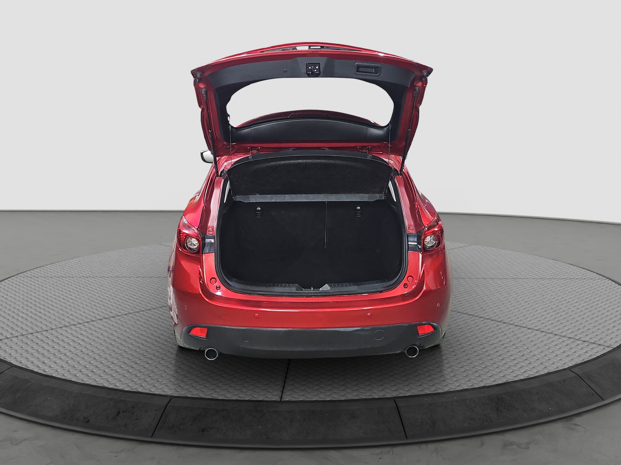 
								Mazda 3 AUTO/DOBAR full									