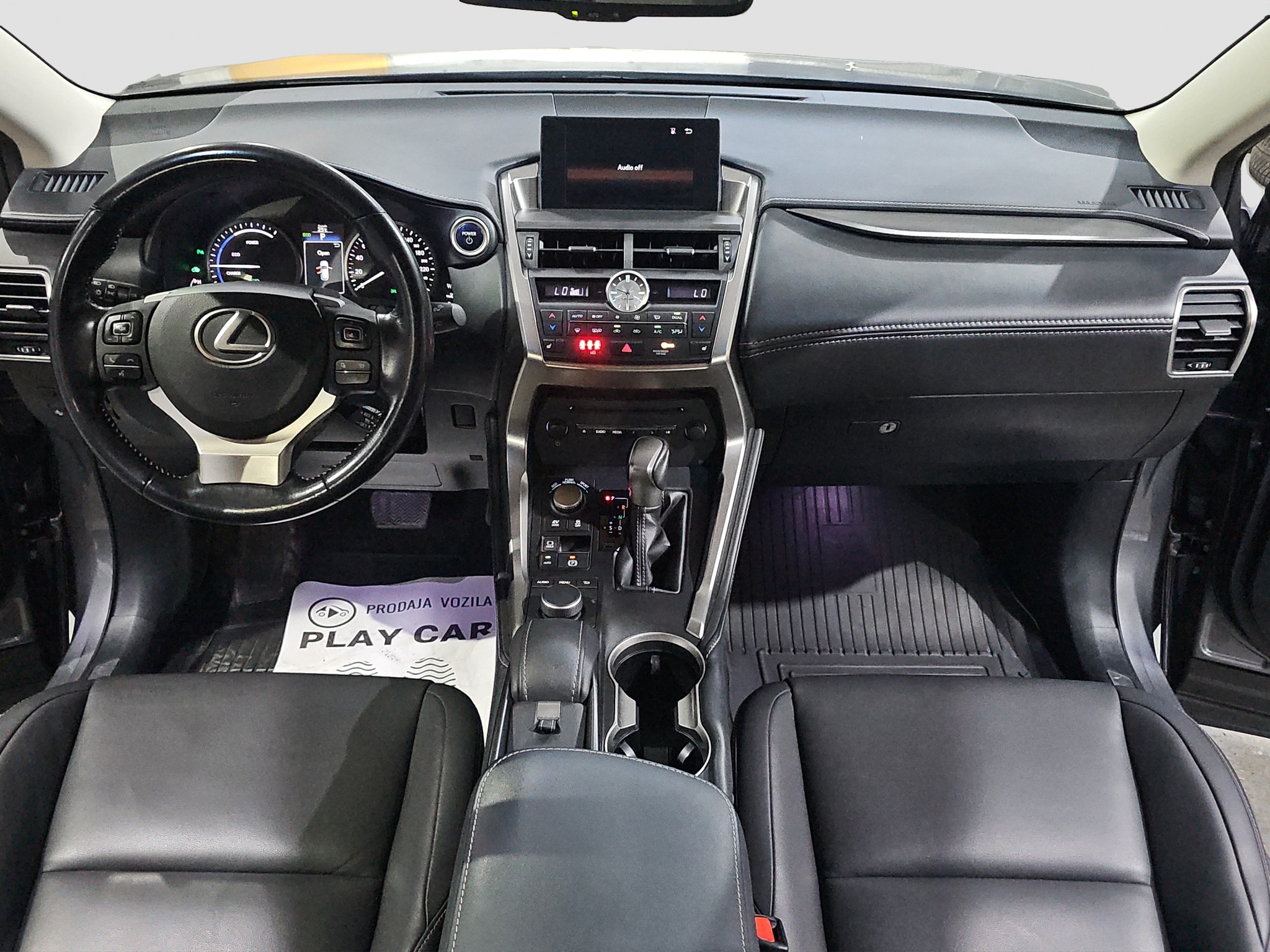 
								Lexus NX AWD/ODL.IČAN full									