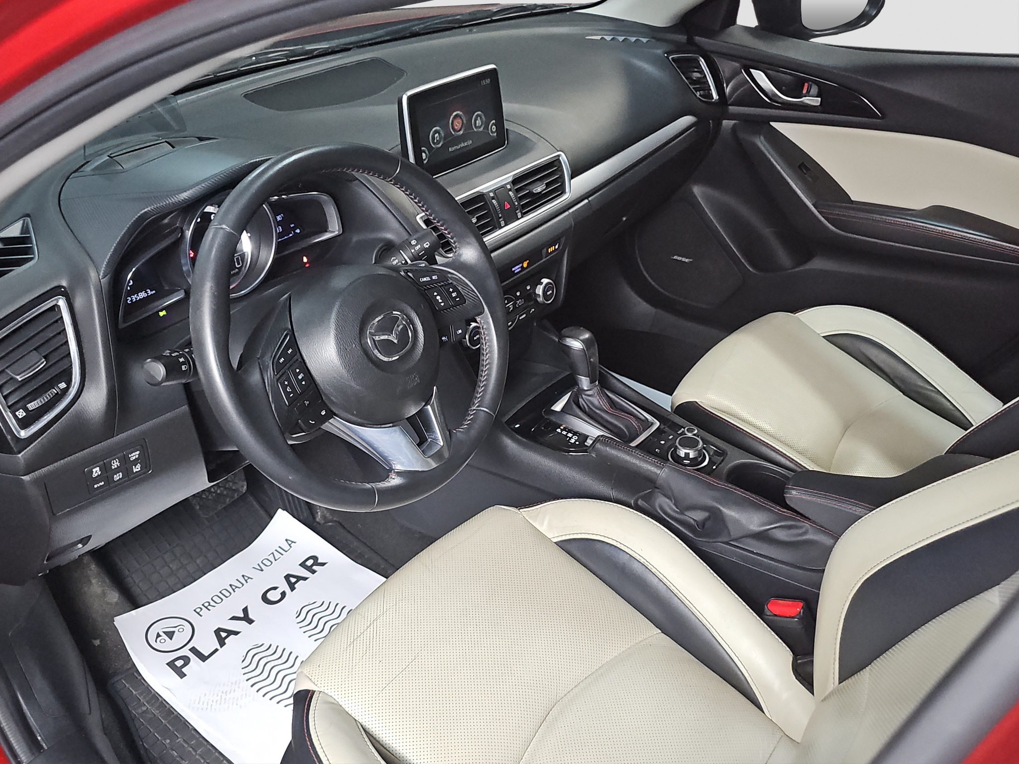 
								Mazda 3 AUTO/DOBAR full									