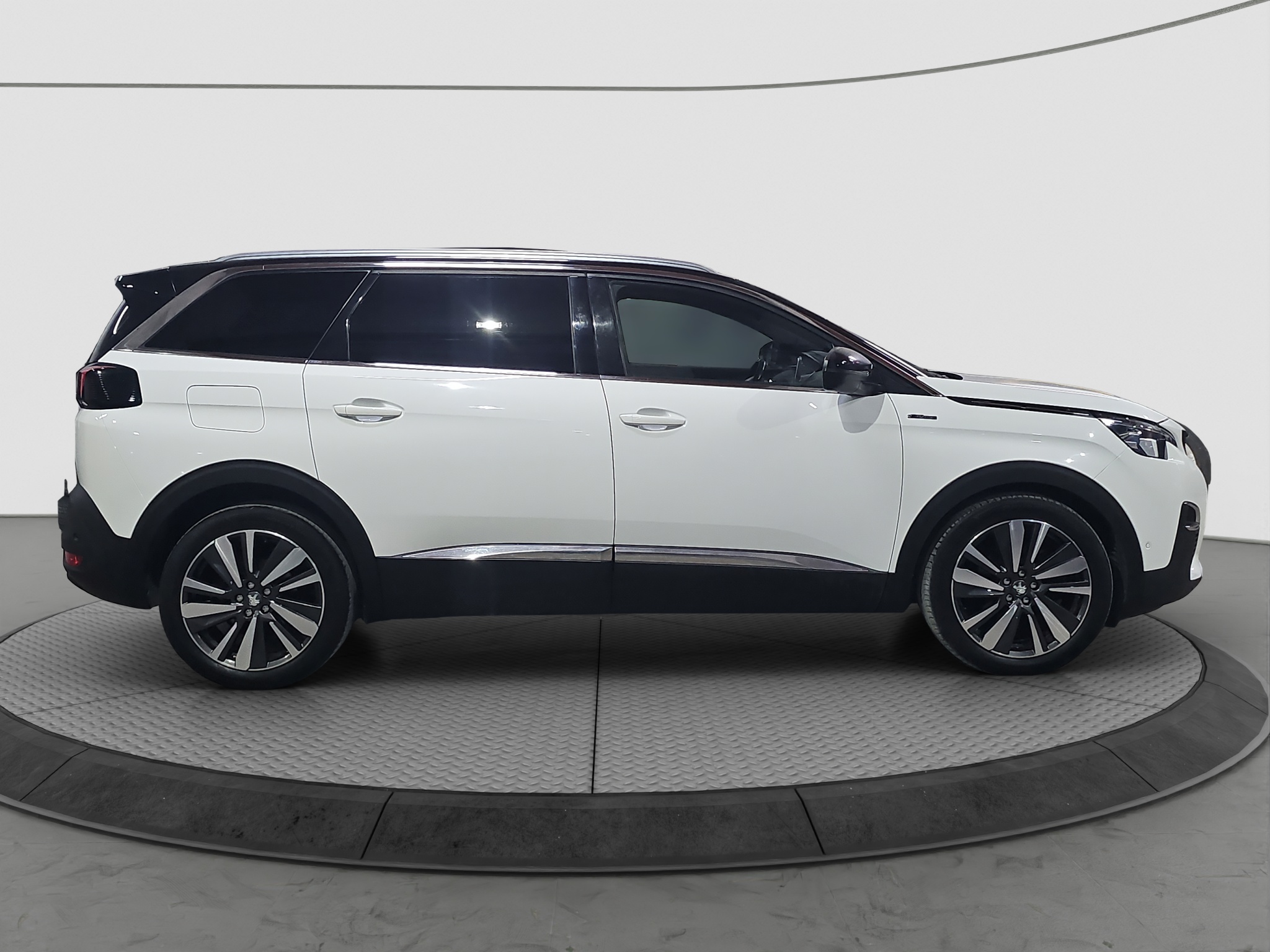 
								Peugeot 5008 GT-line/POK.KROV full									