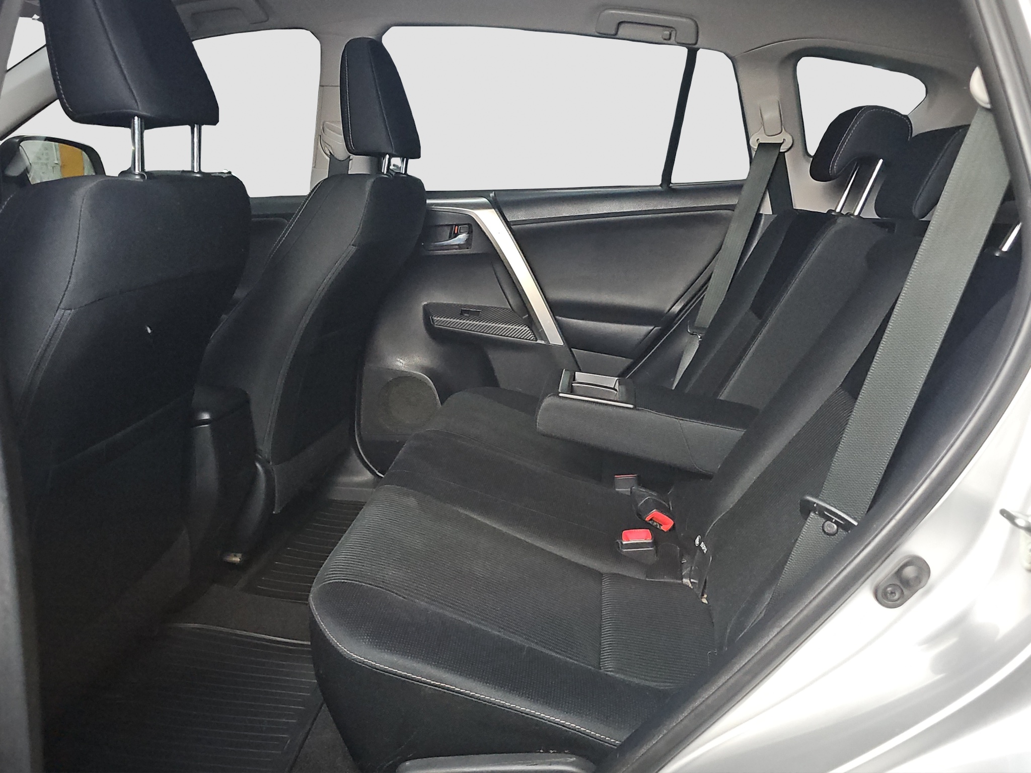 
								Toyota RAV 4 AWD/T.O.P full									