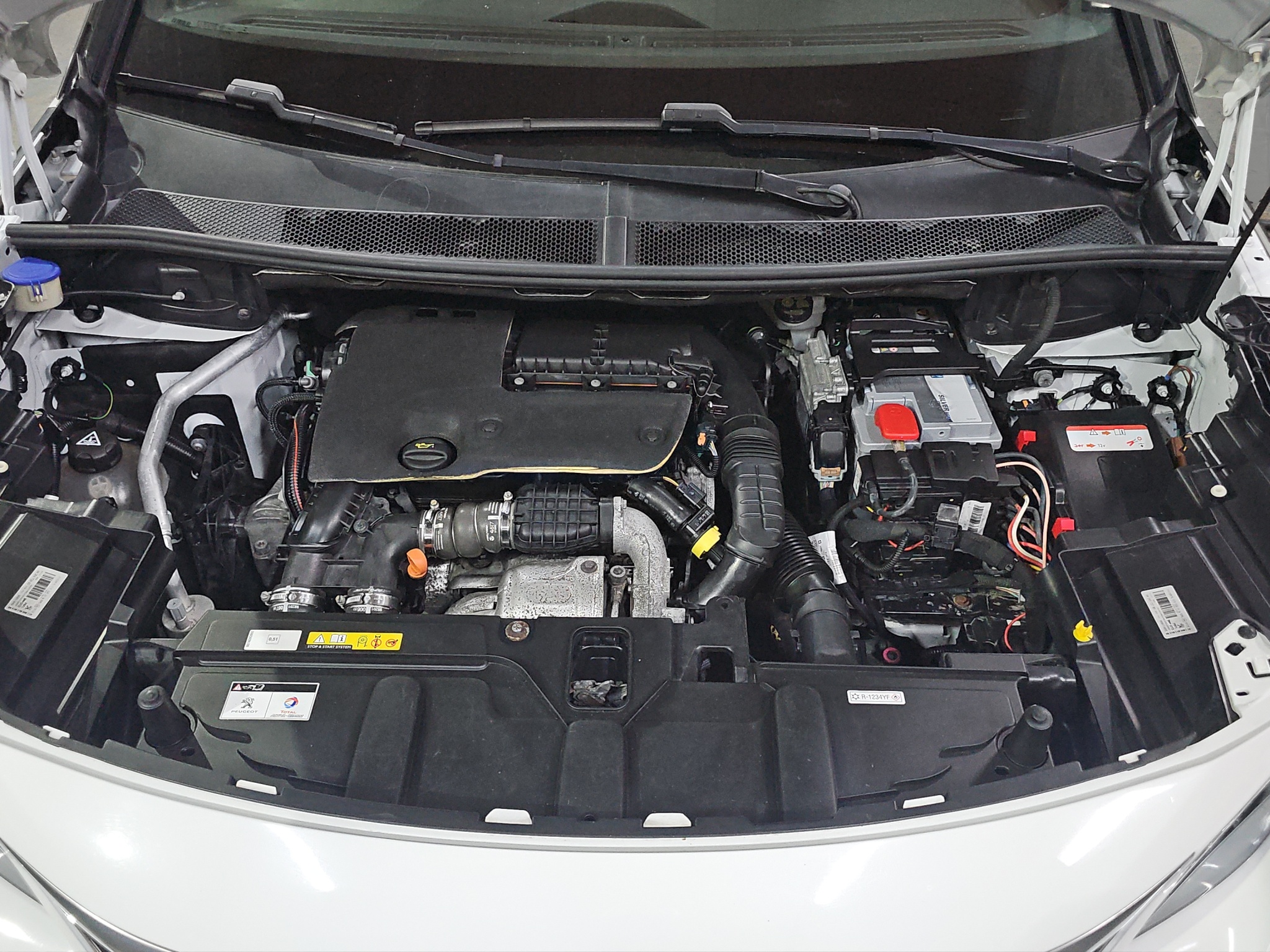 
								Peugeot 5008 GT-line/POK.KROV full									