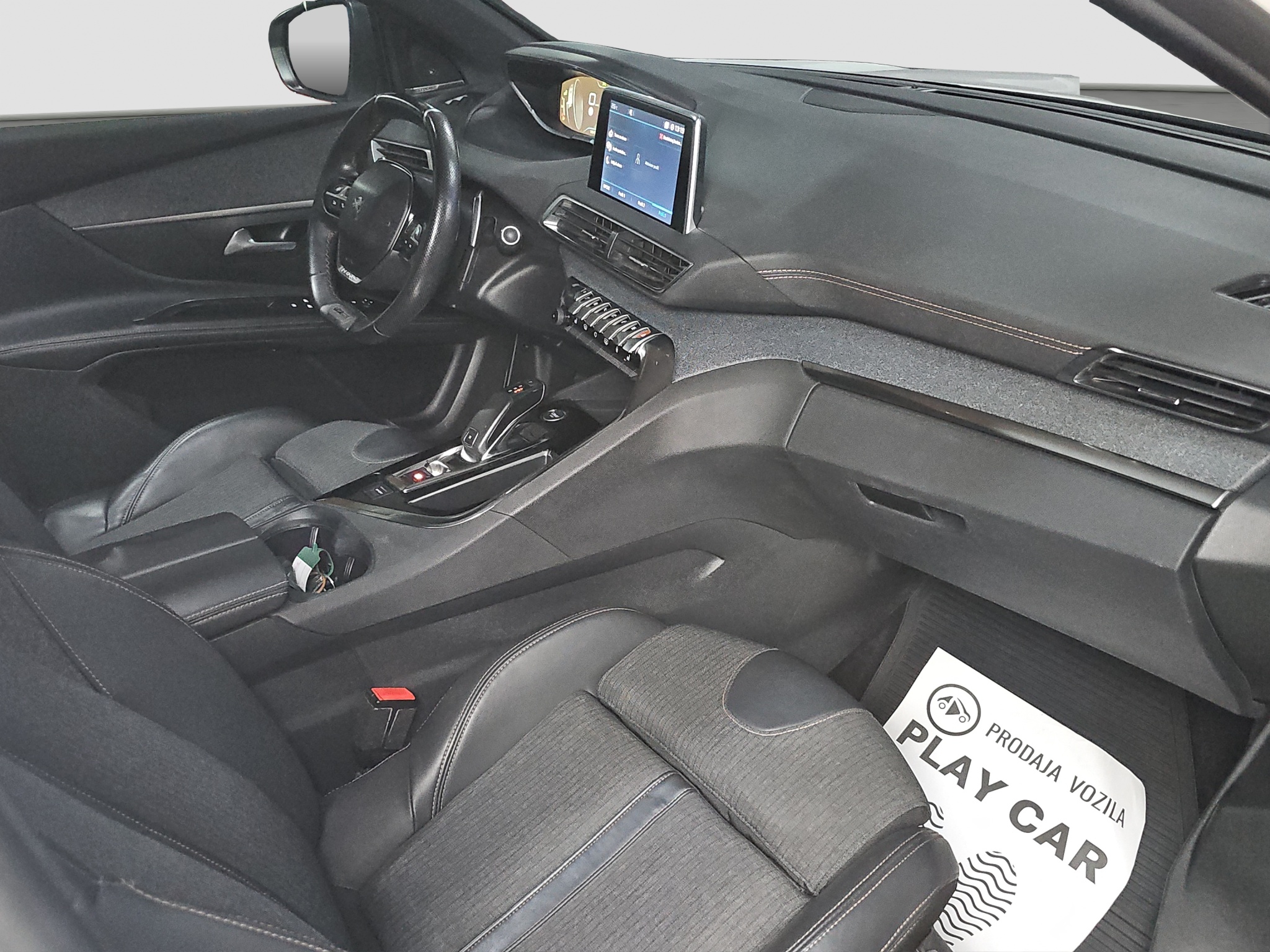 
								Peugeot 5008 GT-line/POK.KROV full									