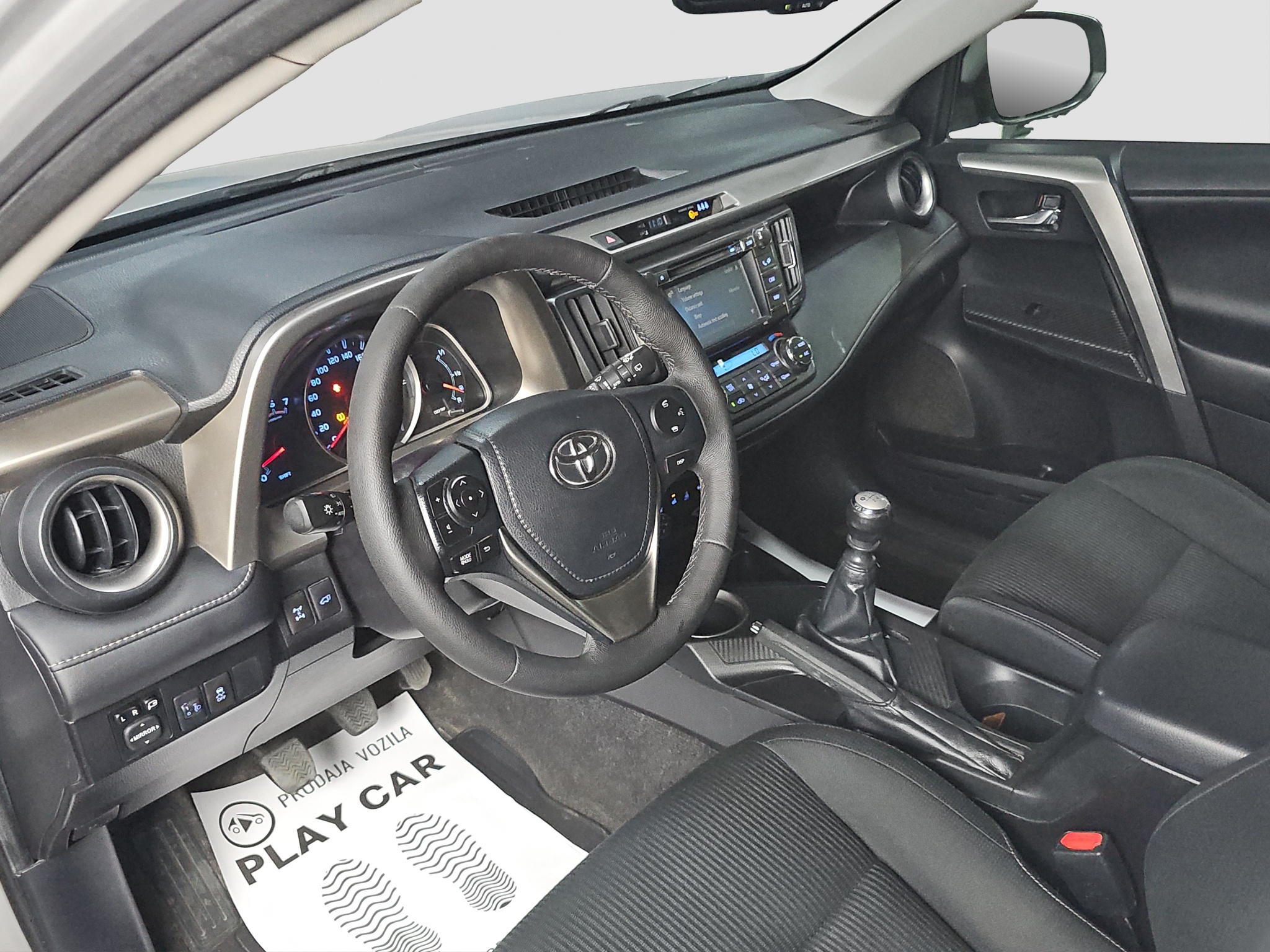 
								Toyota RAV 4 AWD/T.O.P full									