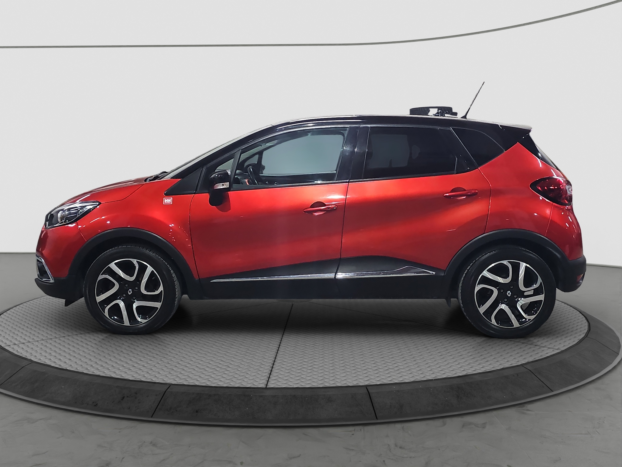 
								Renault Captur HellyHansen/N.OV/AUT full									