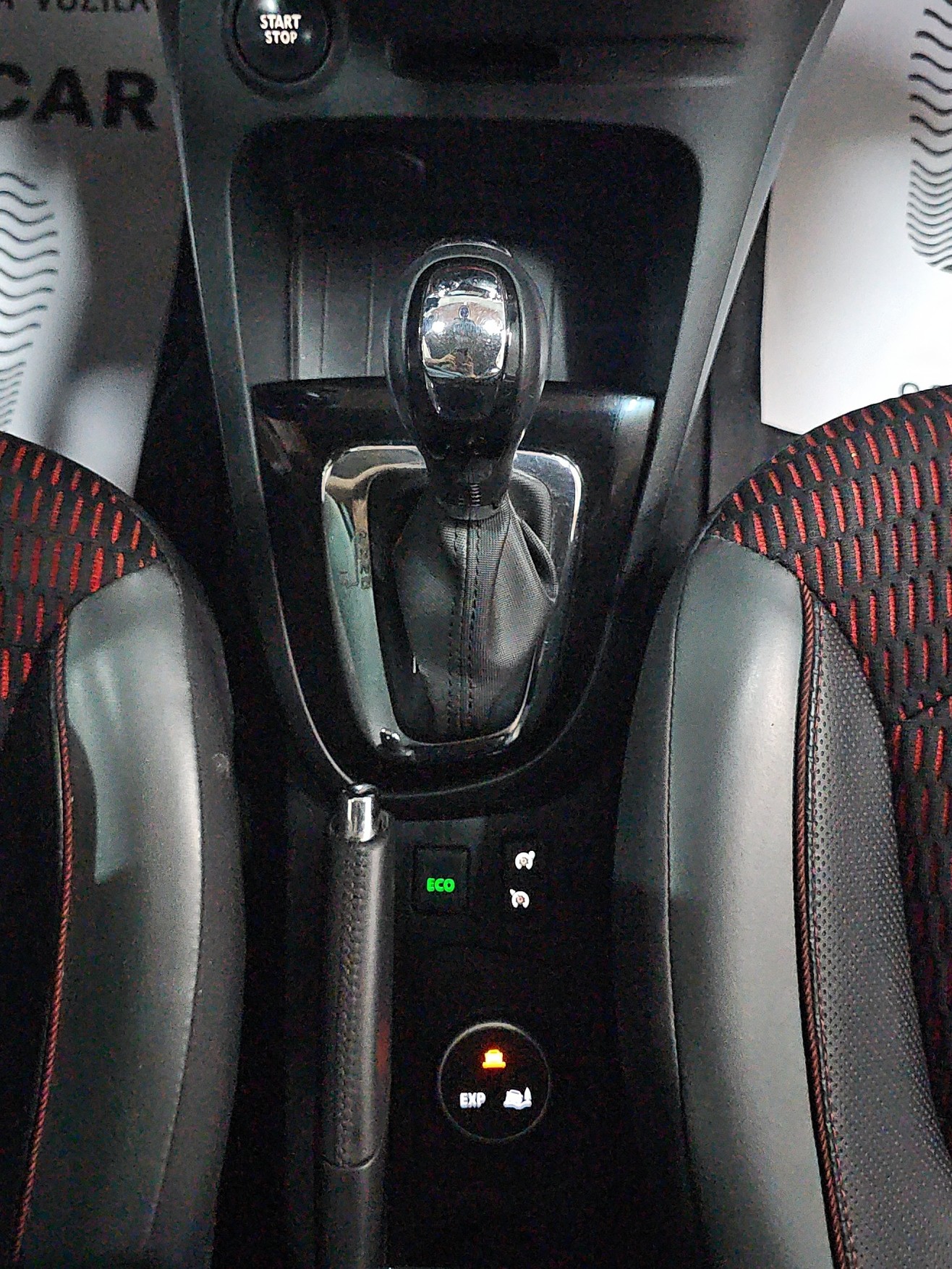 
								Renault Captur HellyHansen/N.OV/AUT full									
