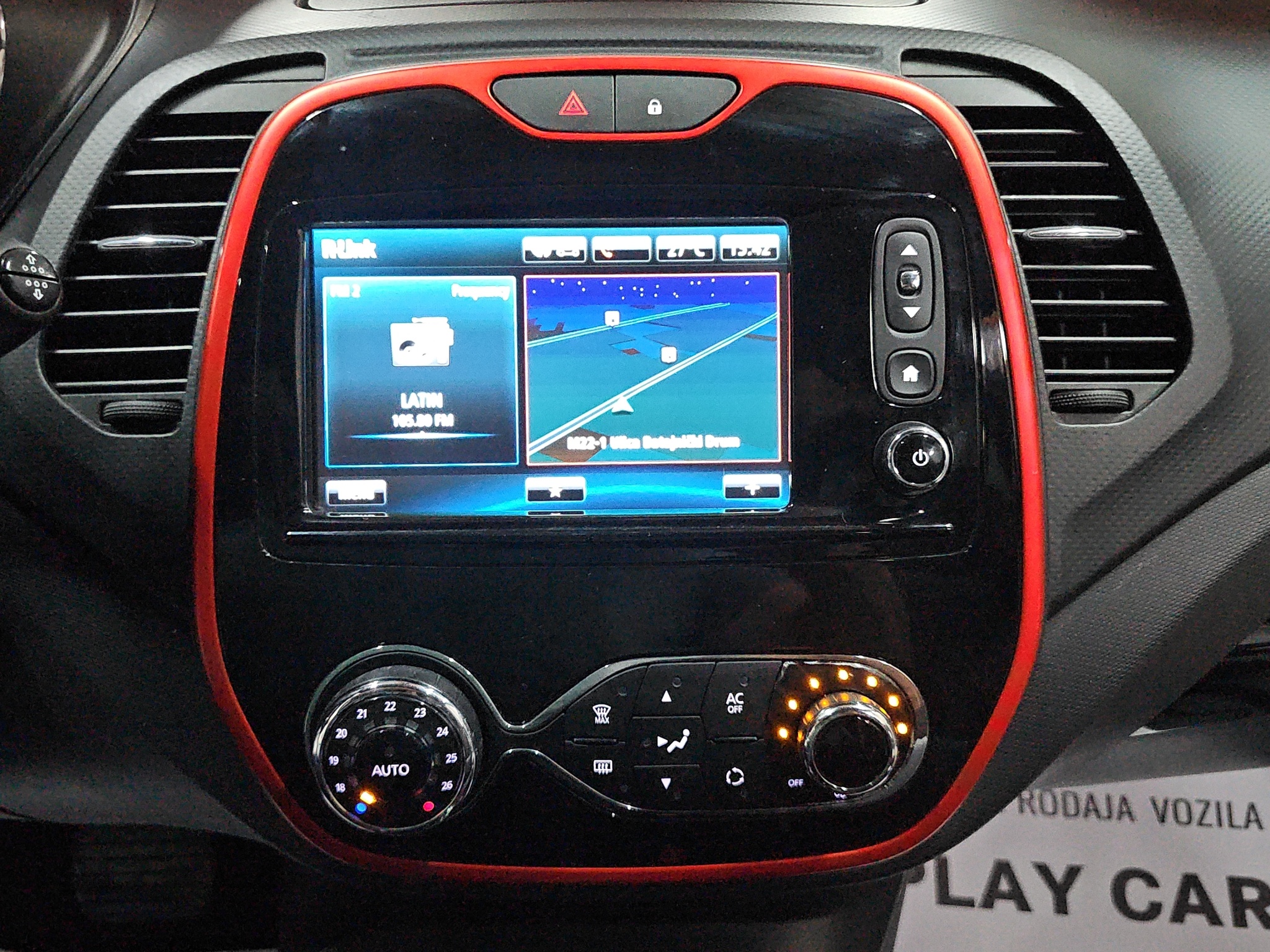 
								Renault Captur HellyHansen/N.OV/AUT full									