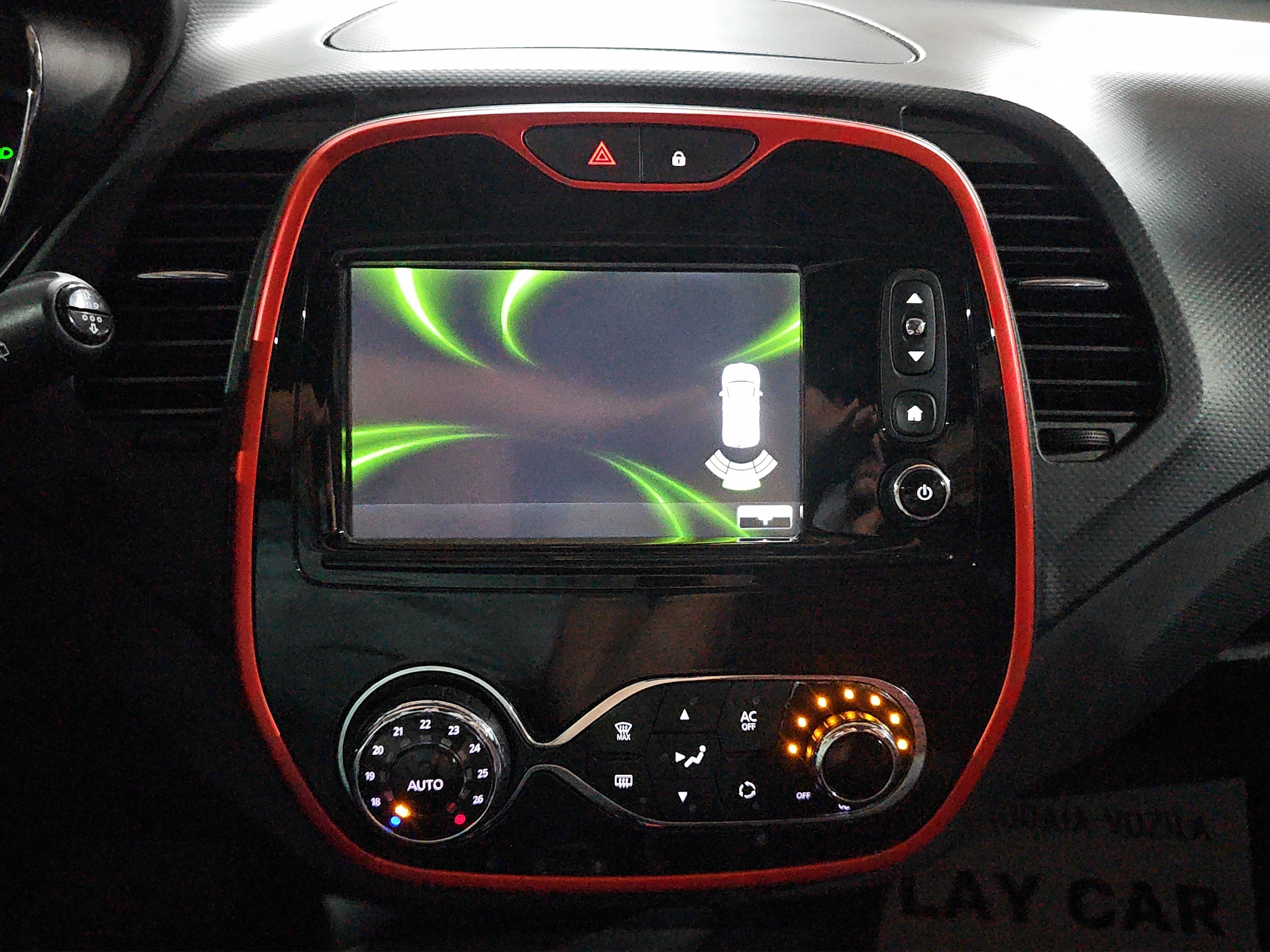
								Renault Captur HellyHansen/N.OV/AUT full									