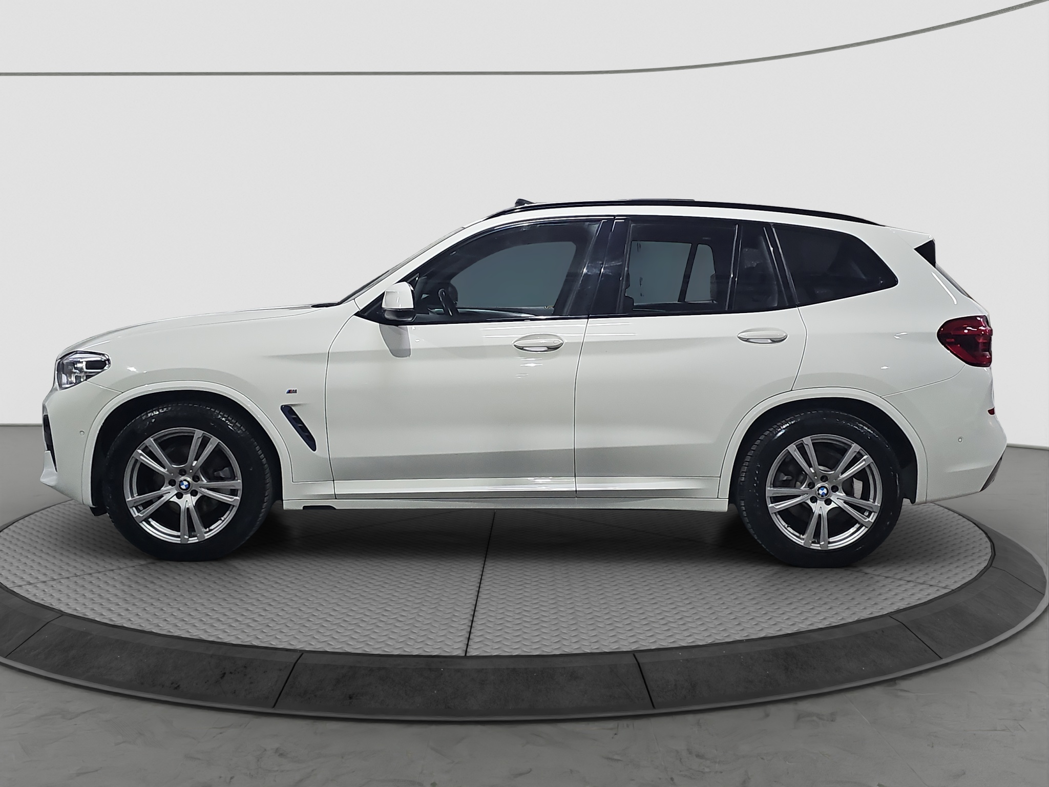 
								BMW X3 M-sport/POK.KROV full									
