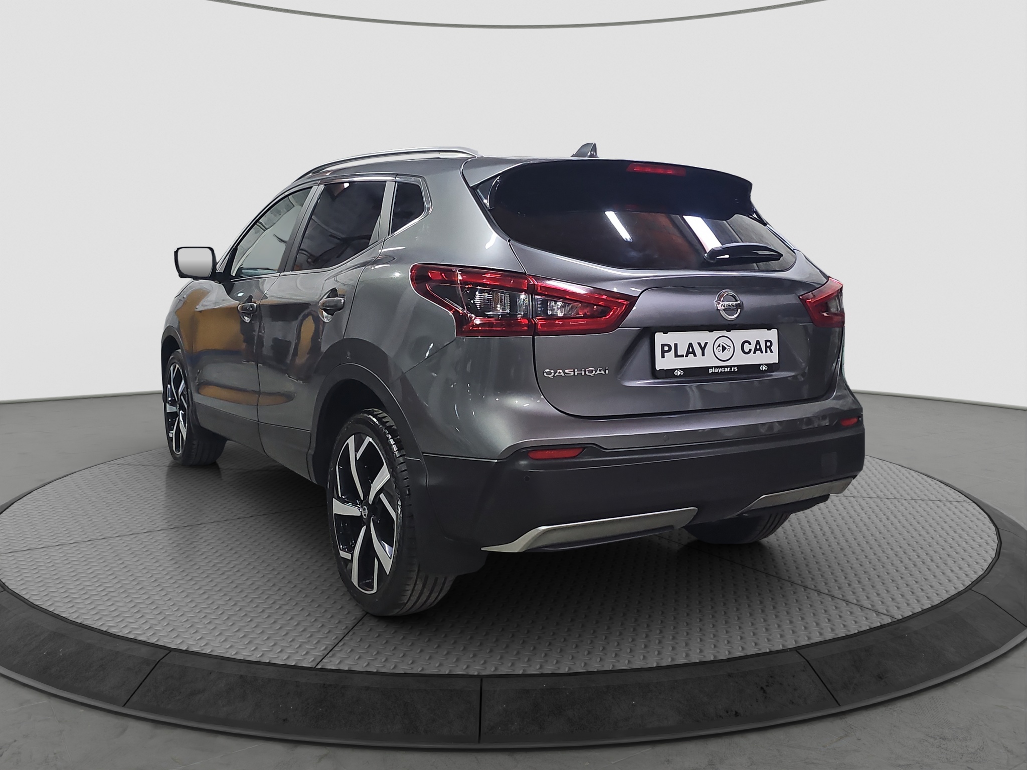 
								Nissan Qashqai TEKNA/AUTO/PAN full									