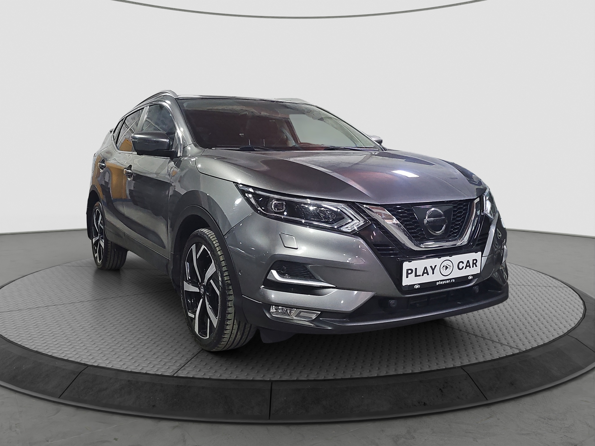
								Nissan Qashqai TEKNA/AUTO/PAN full									
