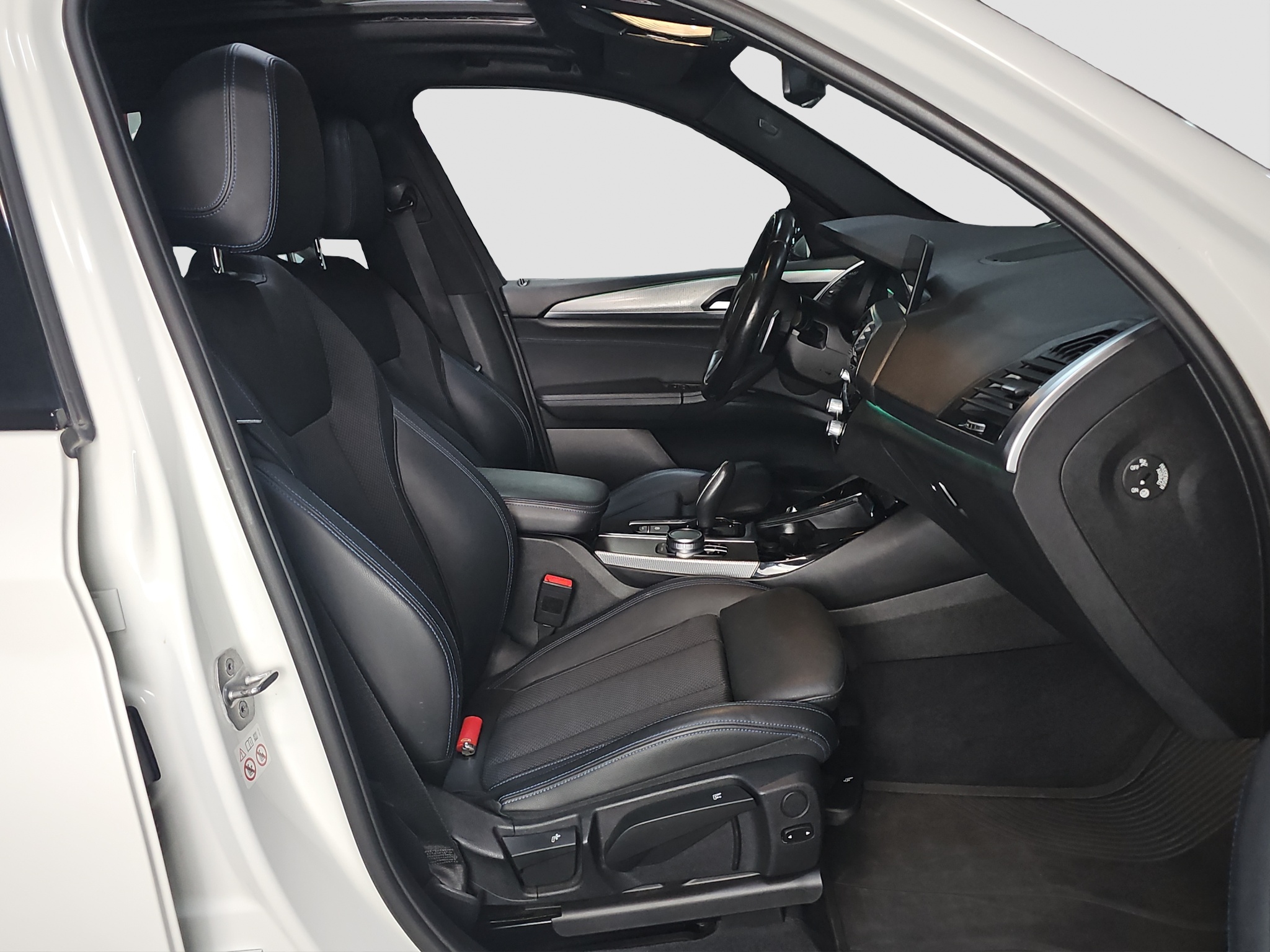 
								BMW X3 M-sport/POK.KROV full									