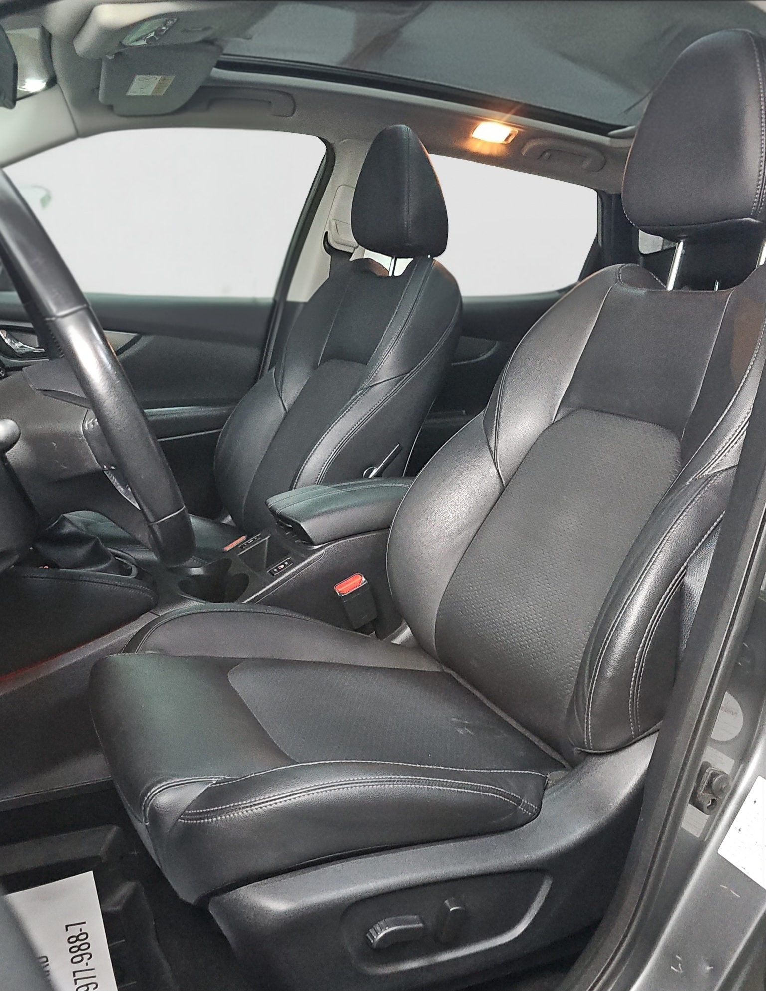 
								Nissan Qashqai TEKNA/AUTO/PAN full									