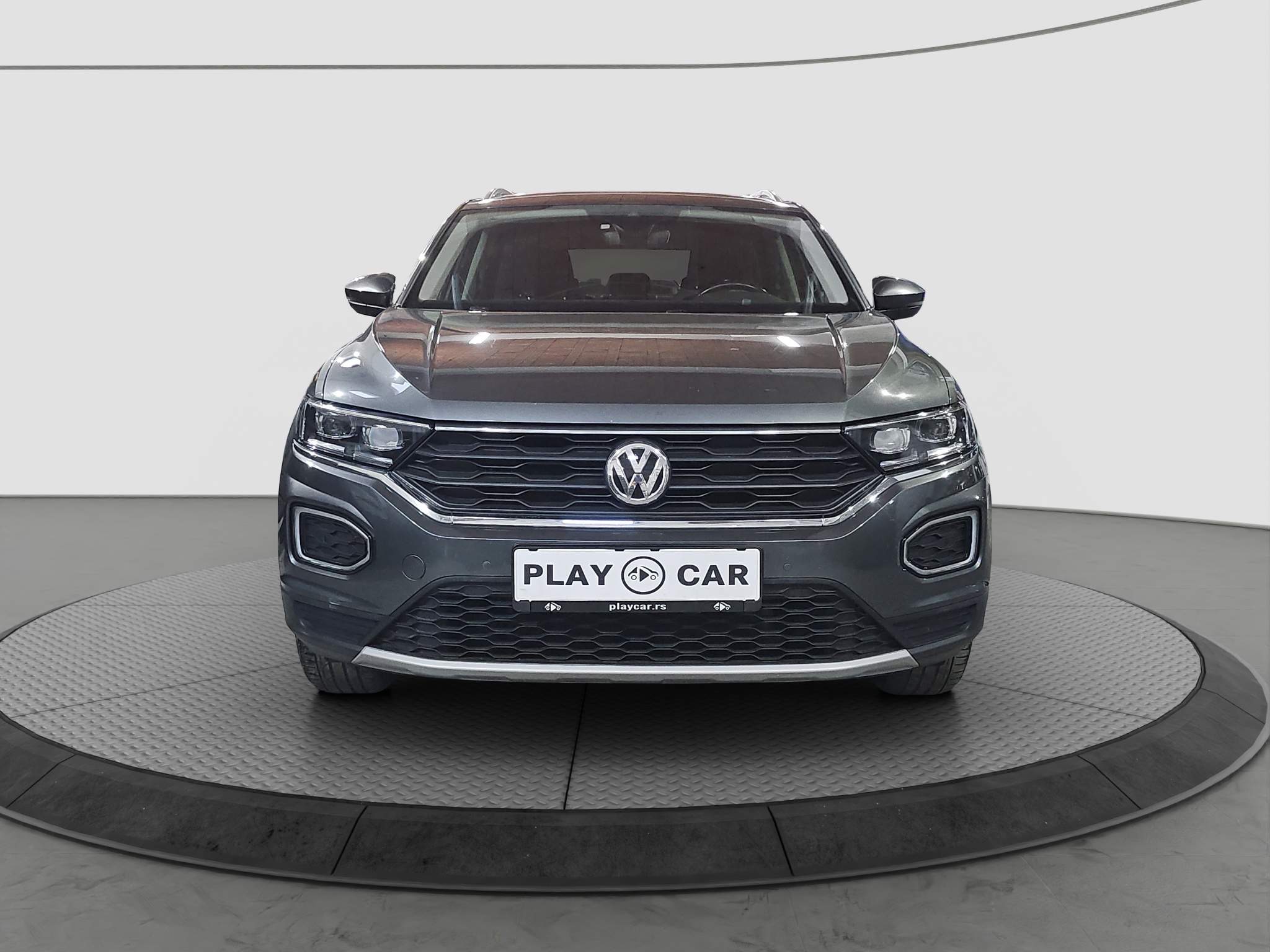
								Volkswagen T-Roc AUTO/N.O.V/VIRT full									