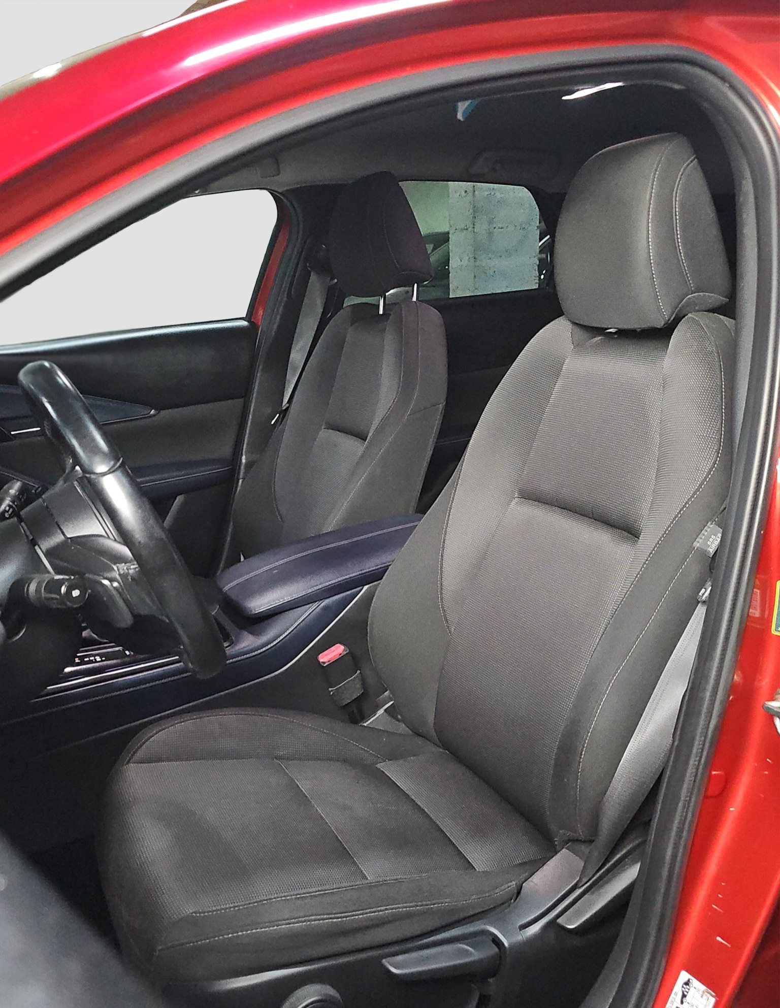 
								Mazda CX-30 MALA.KM/SKYACTIV-X full									