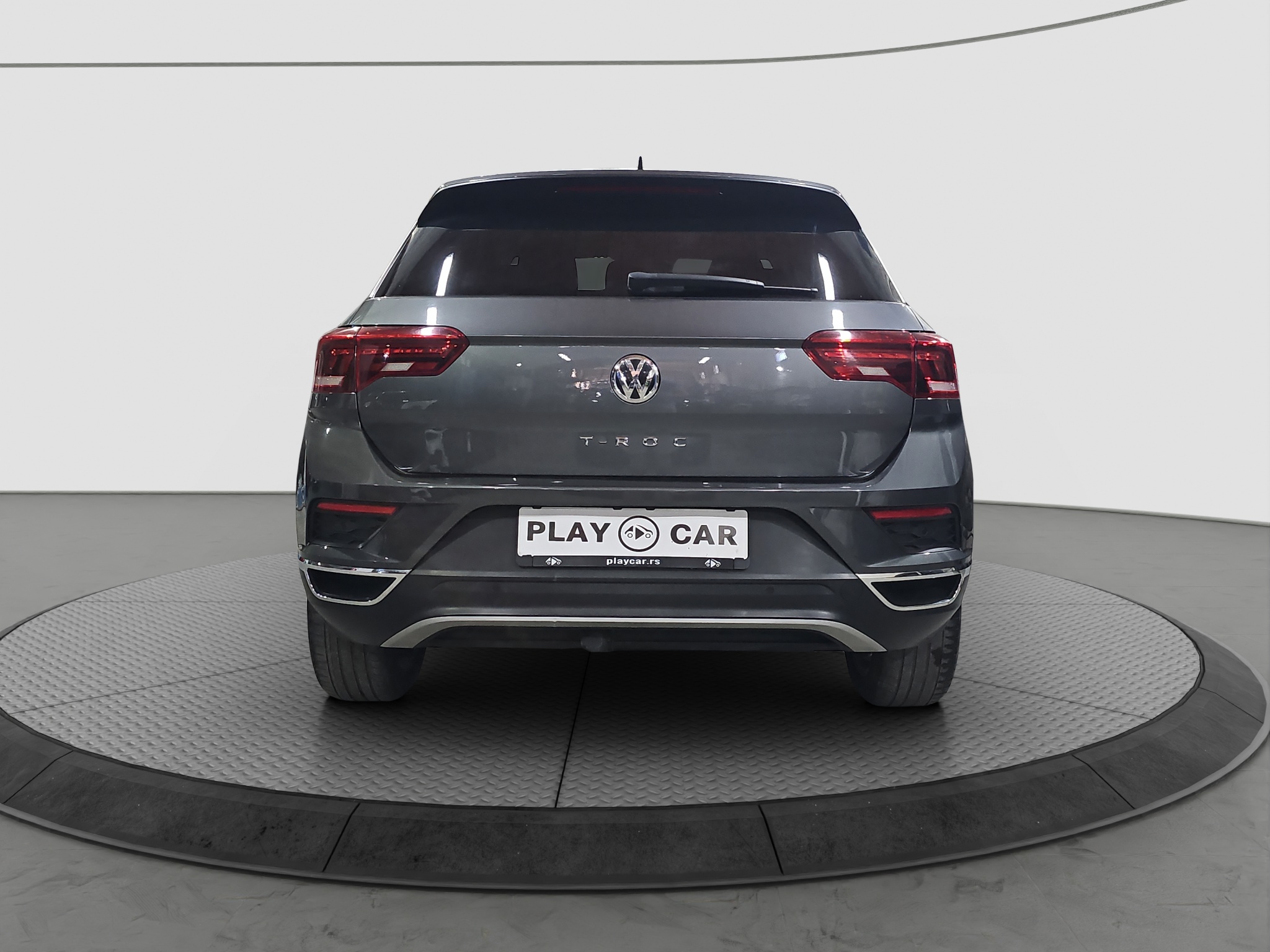 
								Volkswagen T-Roc AUTO/N.O.V/VIRT full									
