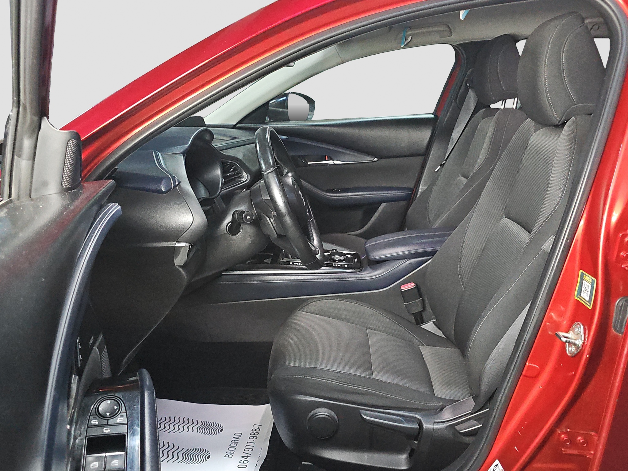 
								Mazda CX-30 MALA.KM/SKYACTIV-X full									