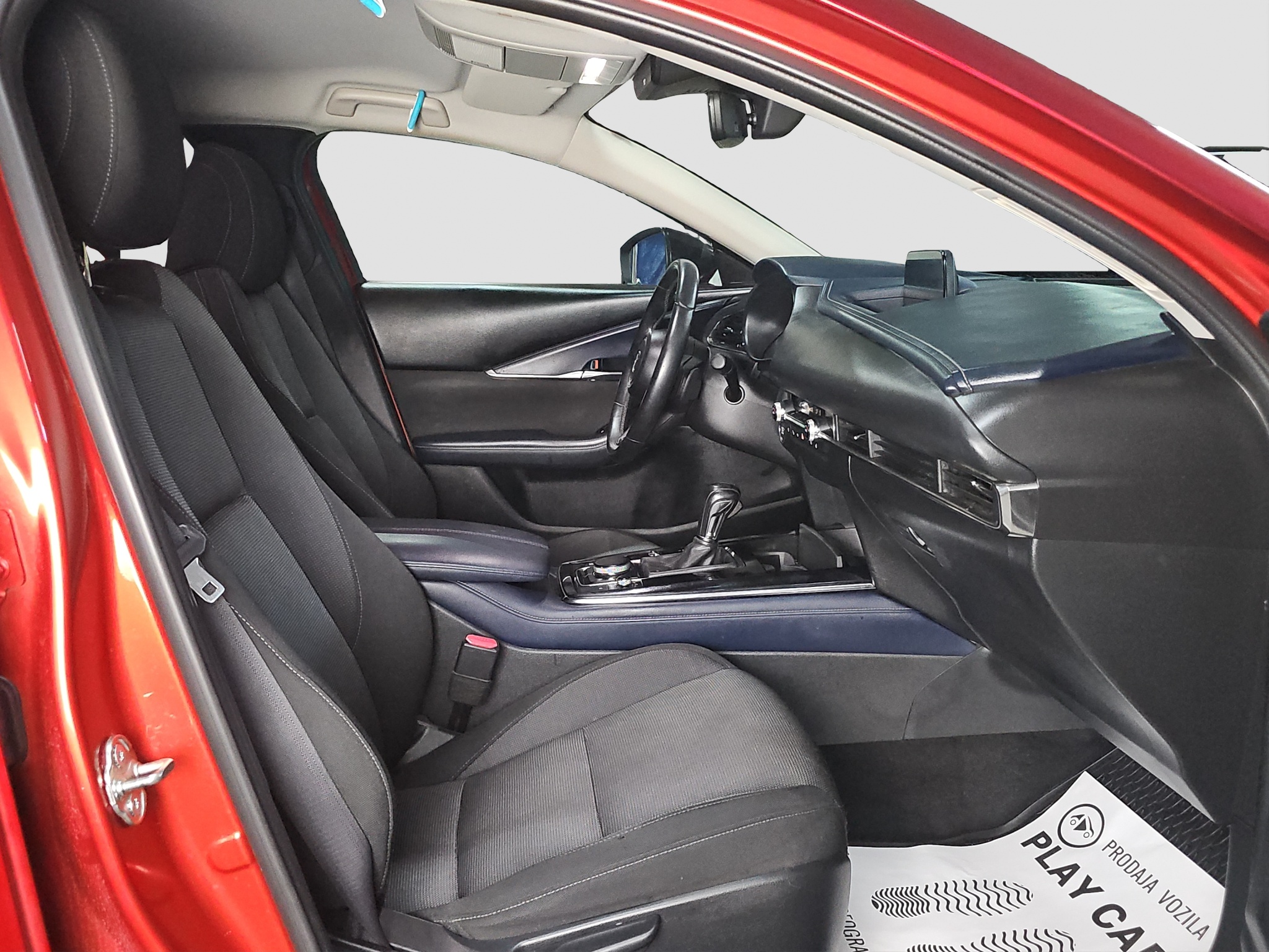 
								Mazda CX-30 MALA.KM/SKYACTIV-X full									