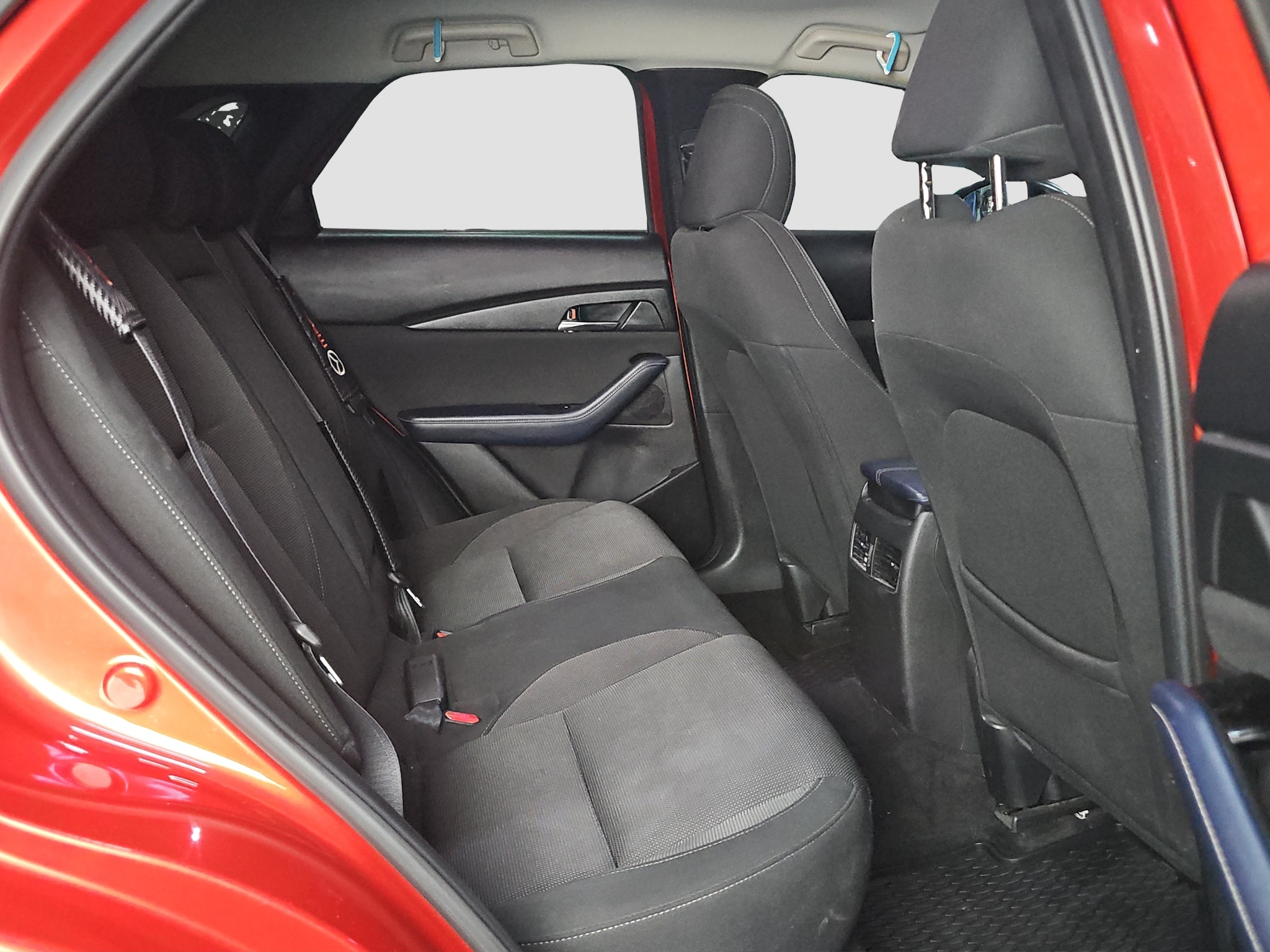 
								Mazda CX-30 MALA.KM/SKYACTIV-X full									