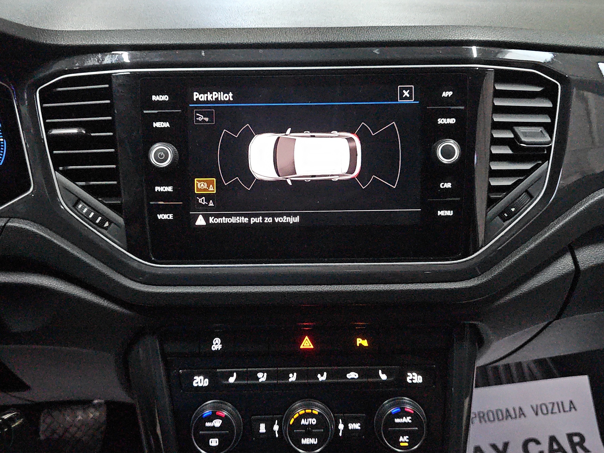 
								Volkswagen T-Roc AUTO/N.O.V/VIRT full									