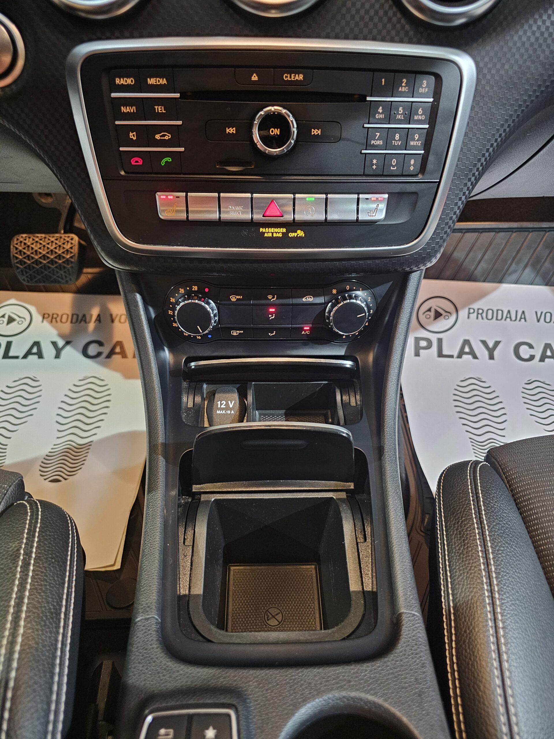 
								Mercedes Benz A 180 AUTO/ODLI.ČAN full									