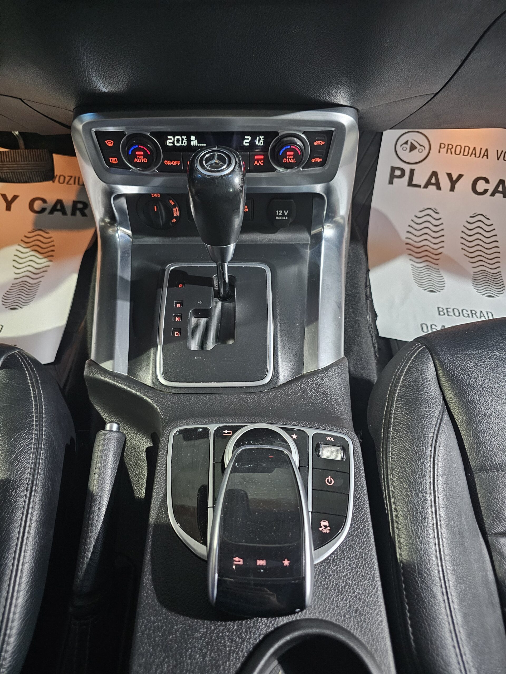 
								Mercedes Benz X klasa full									