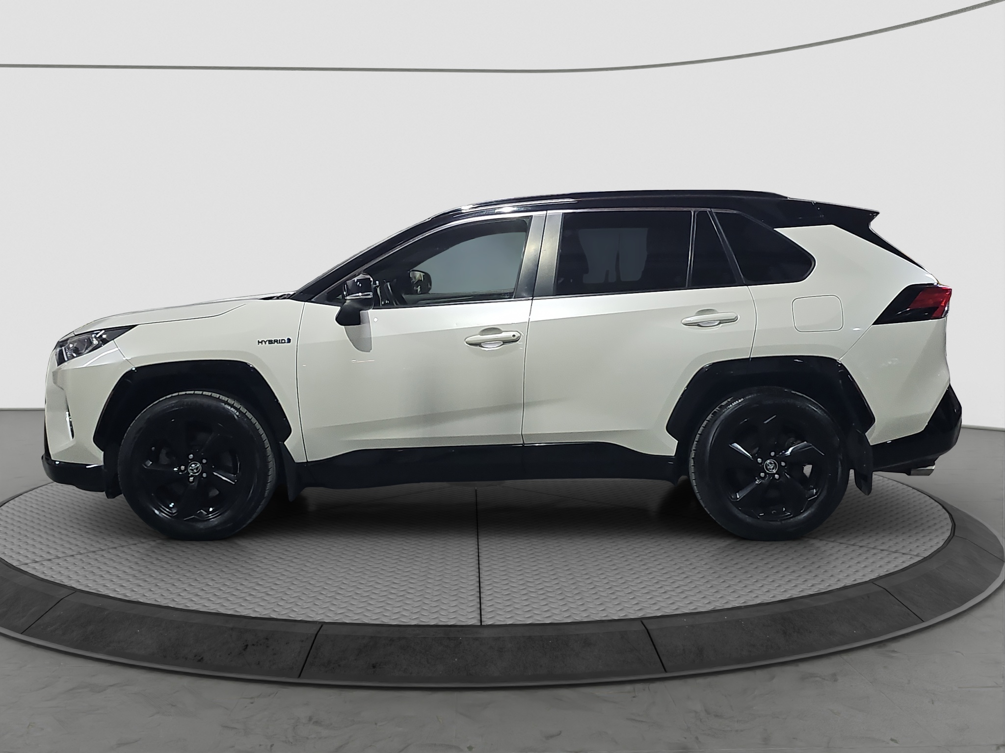 
								Toyota RAV 4 AWD/T.O.P full									