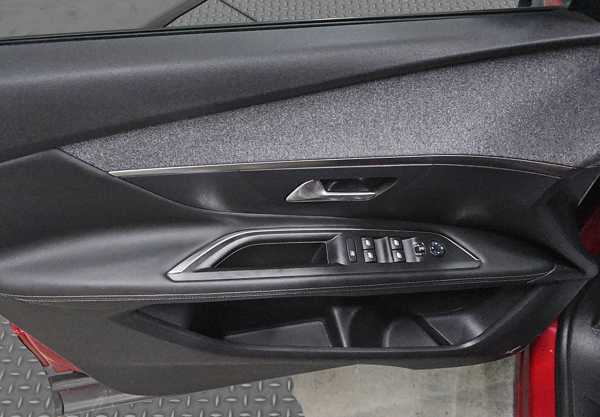 
								Peugeot 3008 AUTO/FU.LL/MALA.KM full									