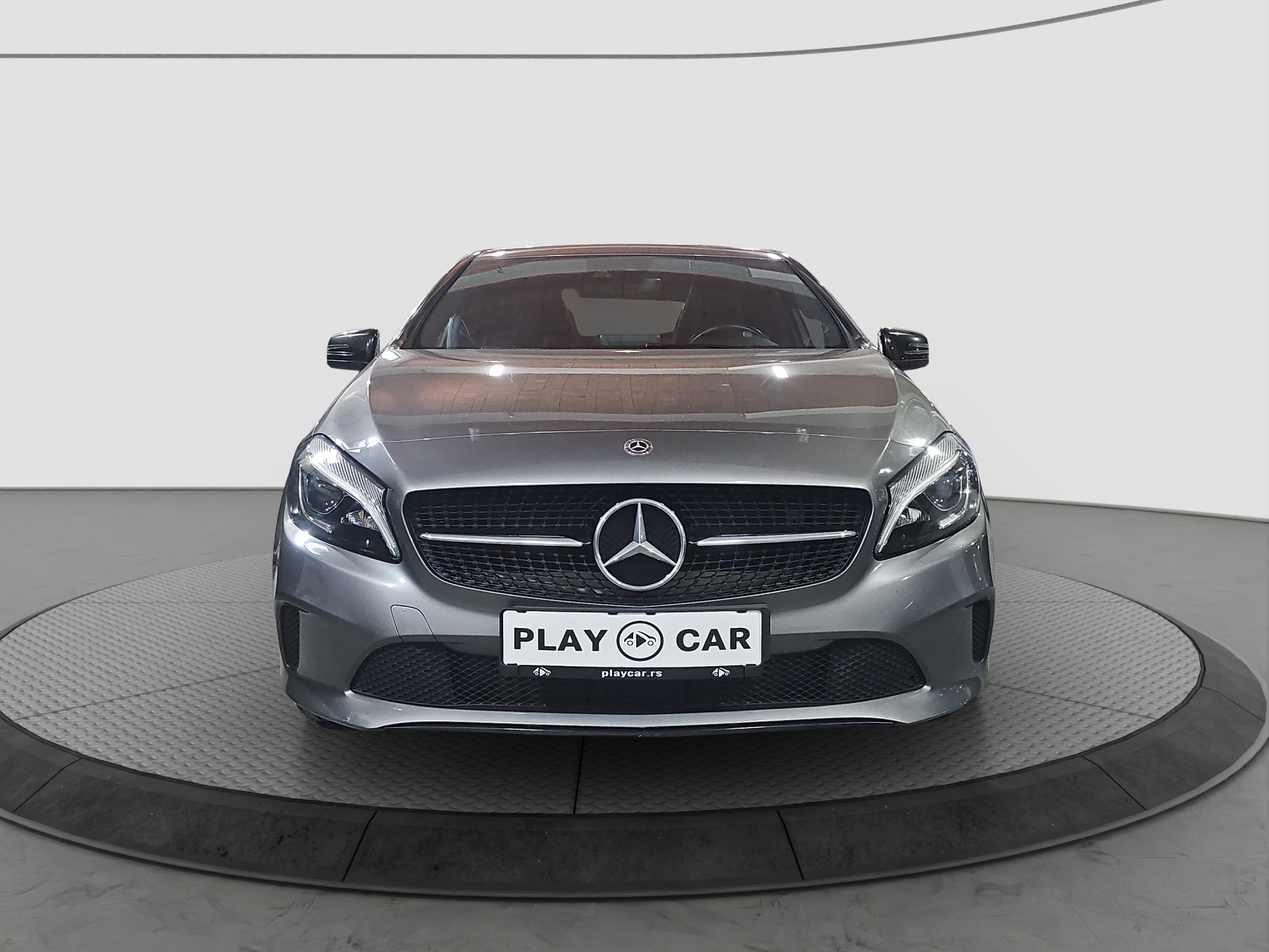 
								Mercedes Benz A 180 AUTO/ODLI.ČAN full									