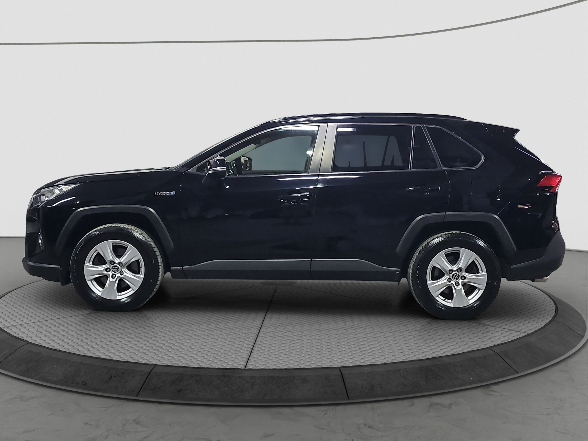
								Toyota RAV 4 full									