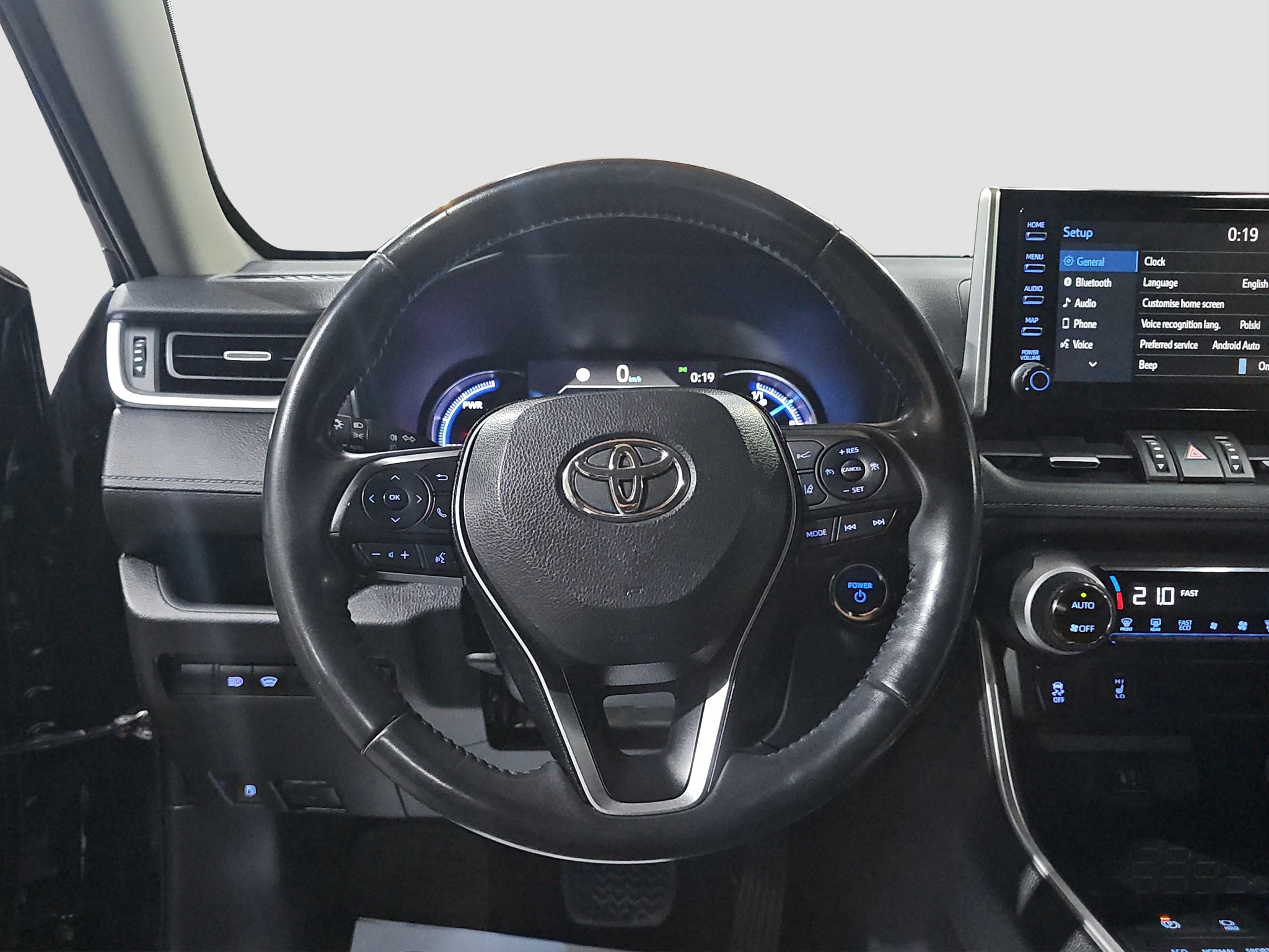 
								Toyota RAV 4 full									